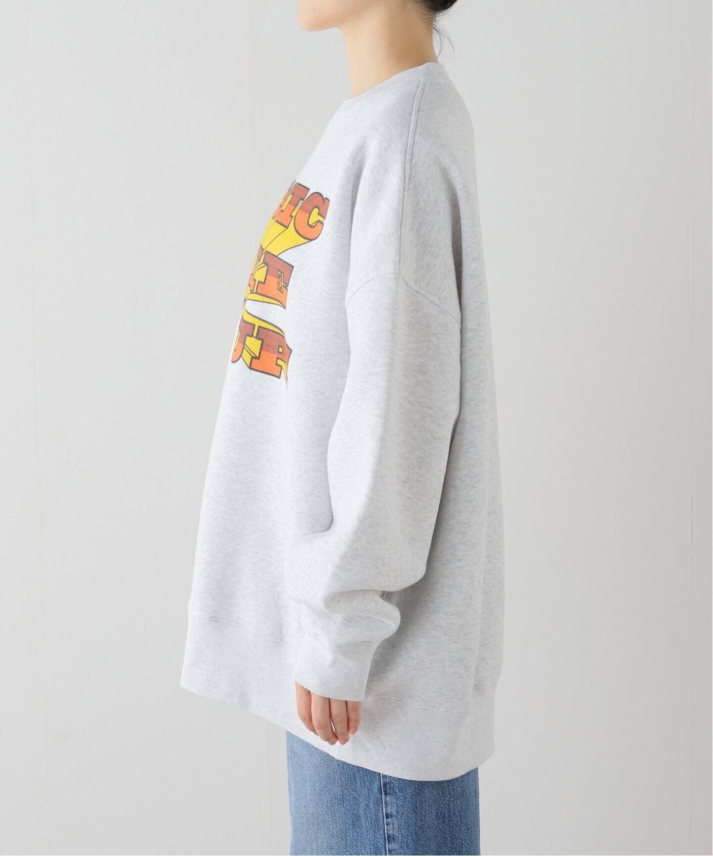 ISNESS MUSIC/イズネス ミュージック】MUSIC TAKE ME UP SWEATSHIRT 