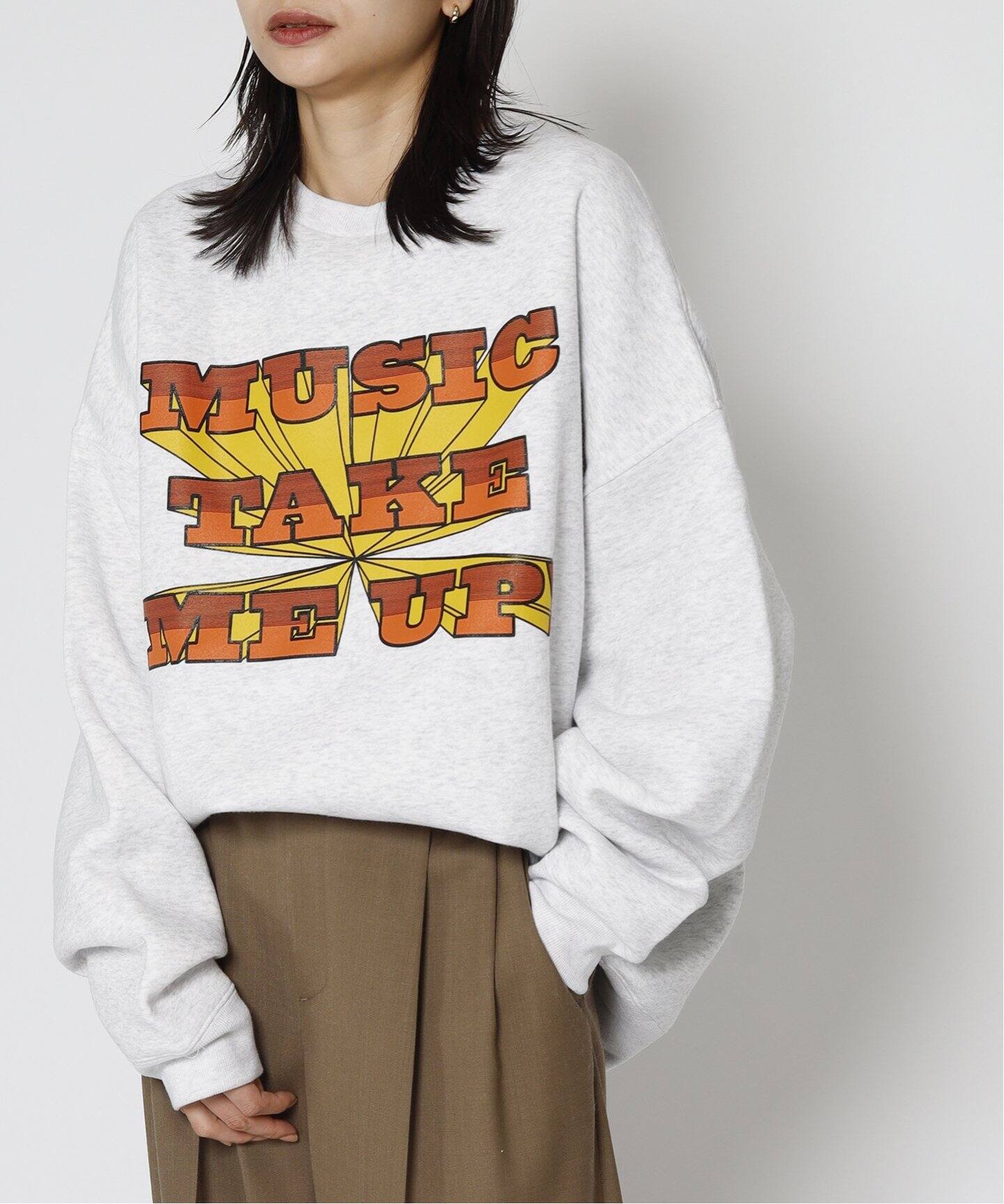 ISNESS MUSIC/イズネス ミュージック】MUSIC TAKE ME UP SWEATSHIRT 