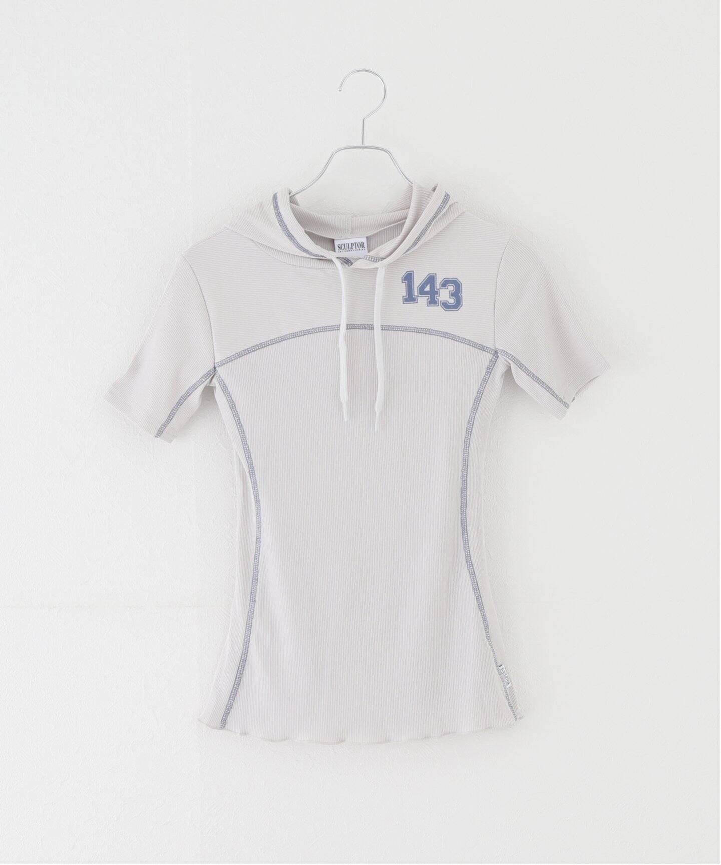 SCULPTOR/スカルプター】 ILY Numbering Hoodie Tee：Tシャツ（Tシャツ 