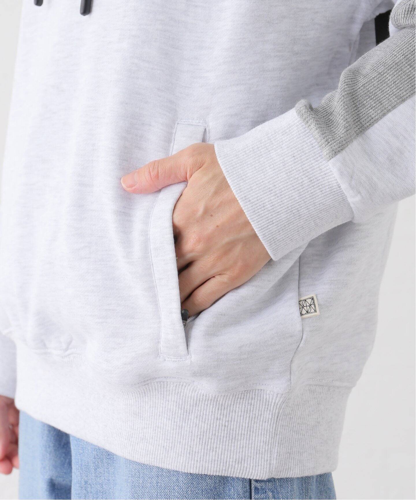 ARAMINTA JAMES/アラミンタ ジェームス】PARIS HOODIE：パーカー