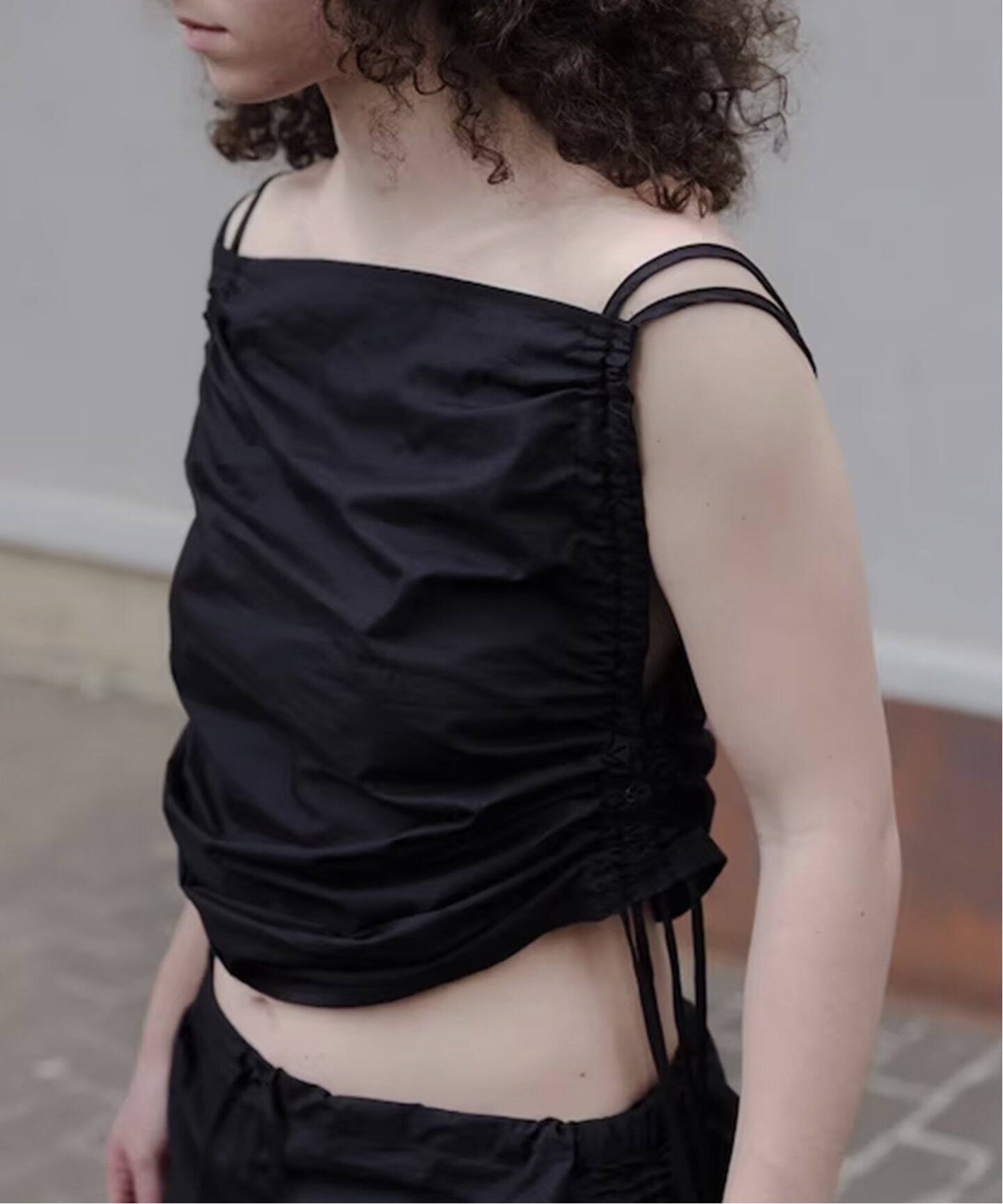 BASERANGE/ベースレンジ】PICTORIAL STRAP TOP（Tシャツ／カットソー  