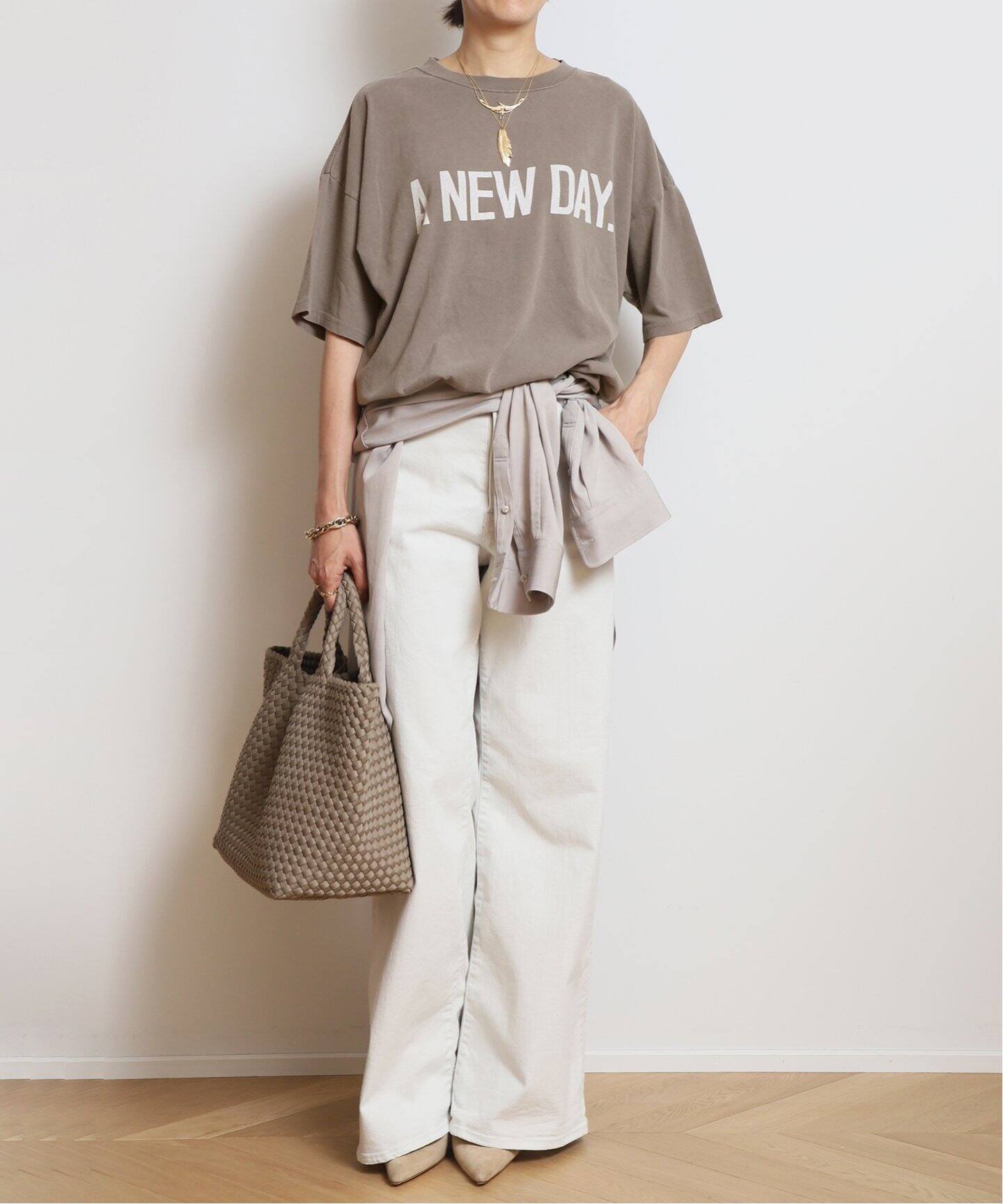 REMI RELIEF/レミレリーフ】 A NEW DAY Tシャツ（Tシャツ／カットソー  