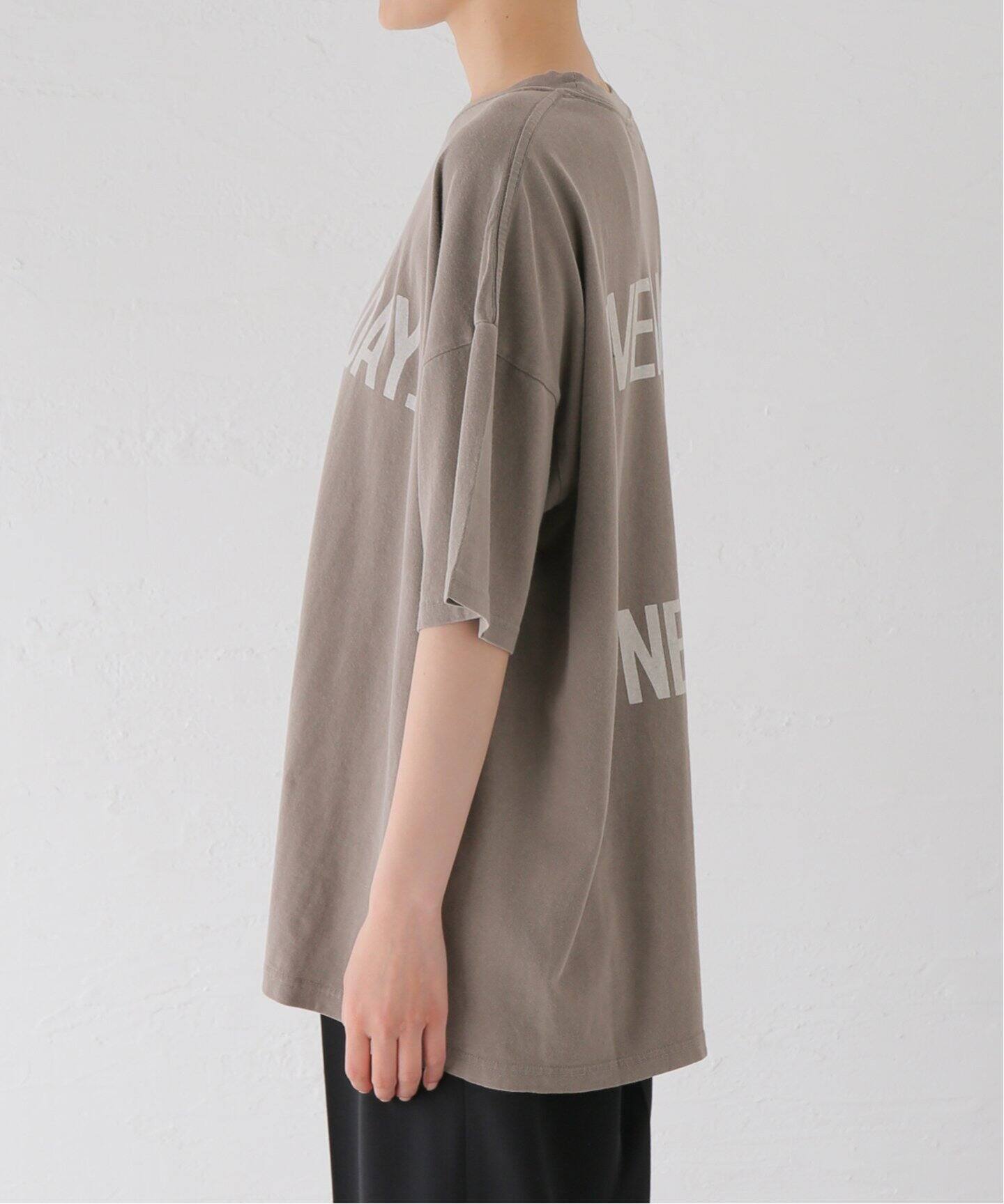 REMI RELIEF/レミレリーフ】 A NEW DAY Tシャツ（Tシャツ／カットソー  