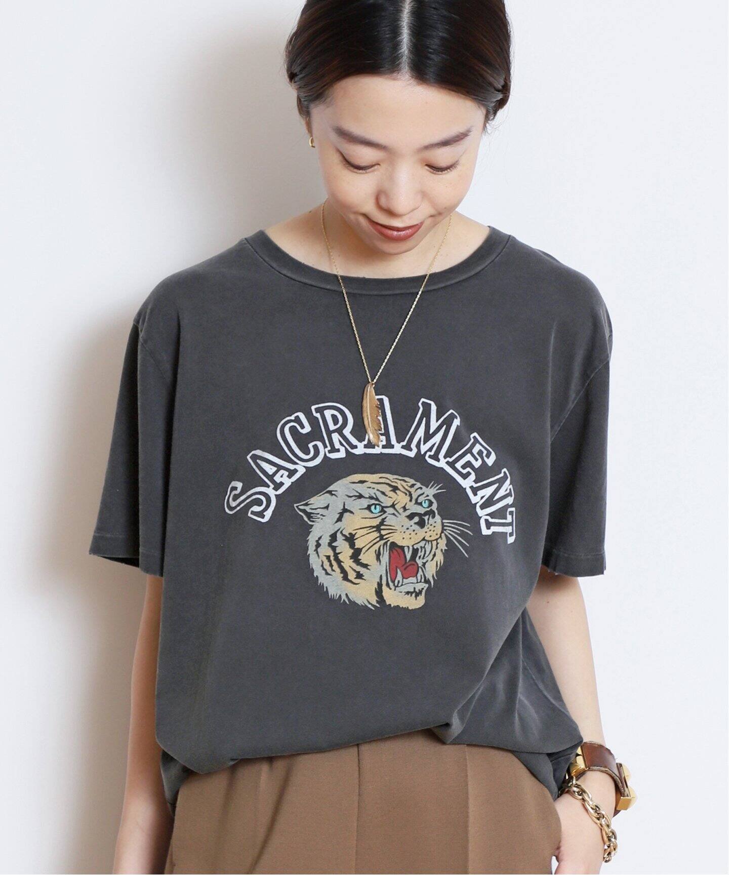 REMI RELIEF/レミレリーフ】SACRAMENT TIGER Tシャツ（Tシャツ 