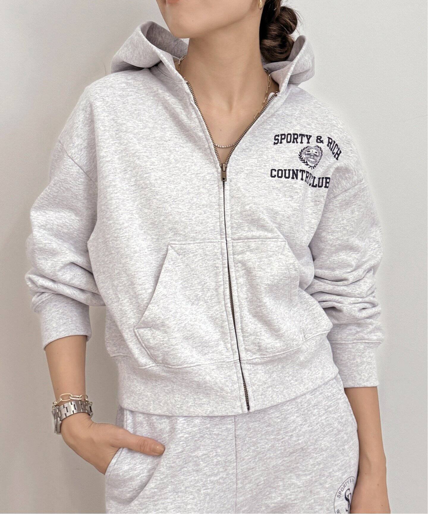 SPORTY&RICH/スポーティアンドリッチ】 Zipped Cropped Hoodie  