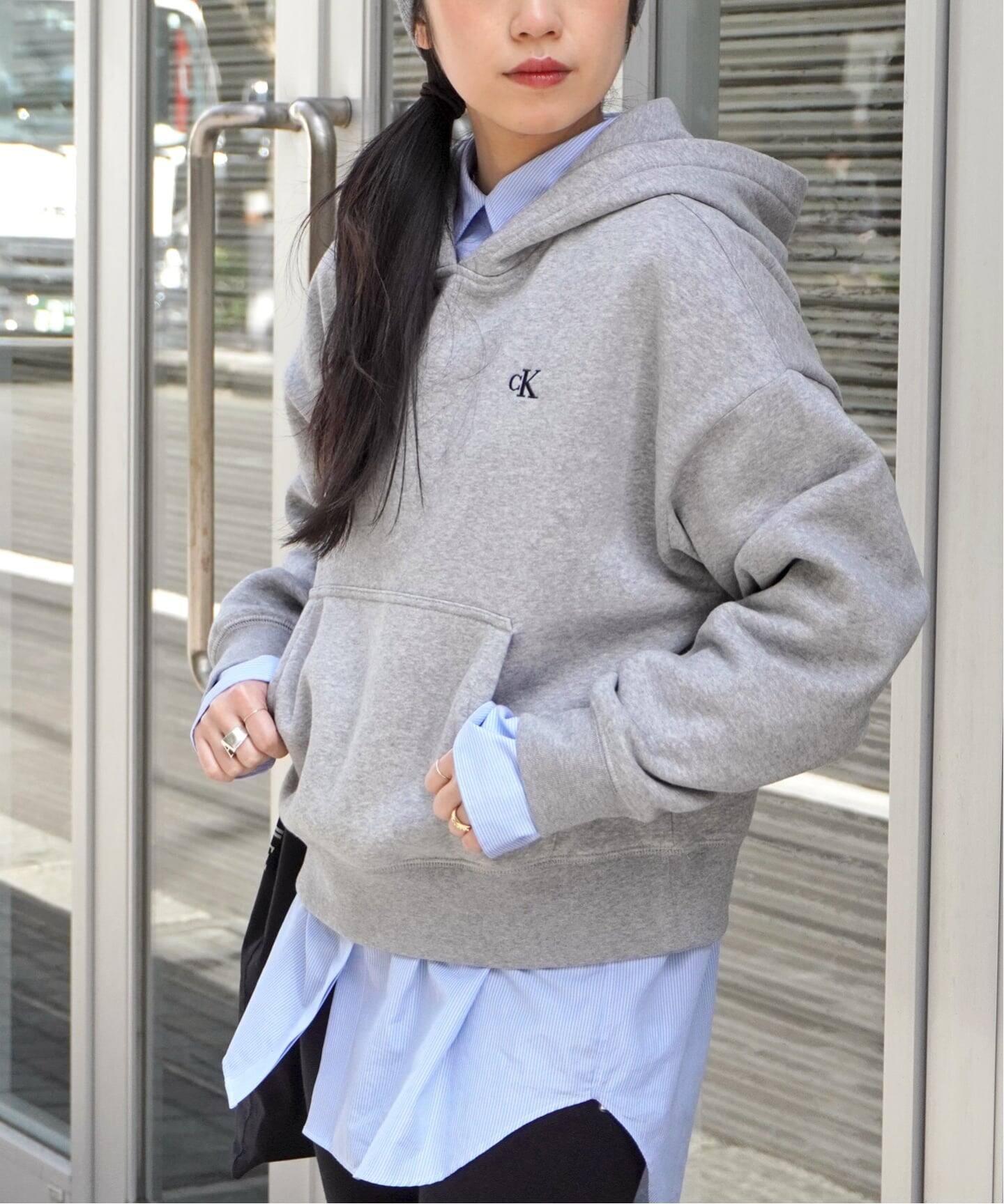 Calvin Klein / カルバン クライン】アーカイブロゴフリースプル 