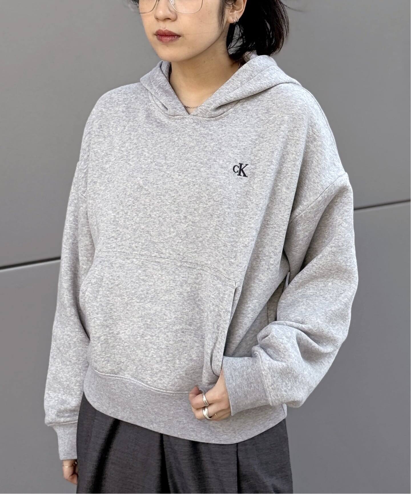 Calvin Klein / カルバン クライン】アーカイブロゴフリースプル 