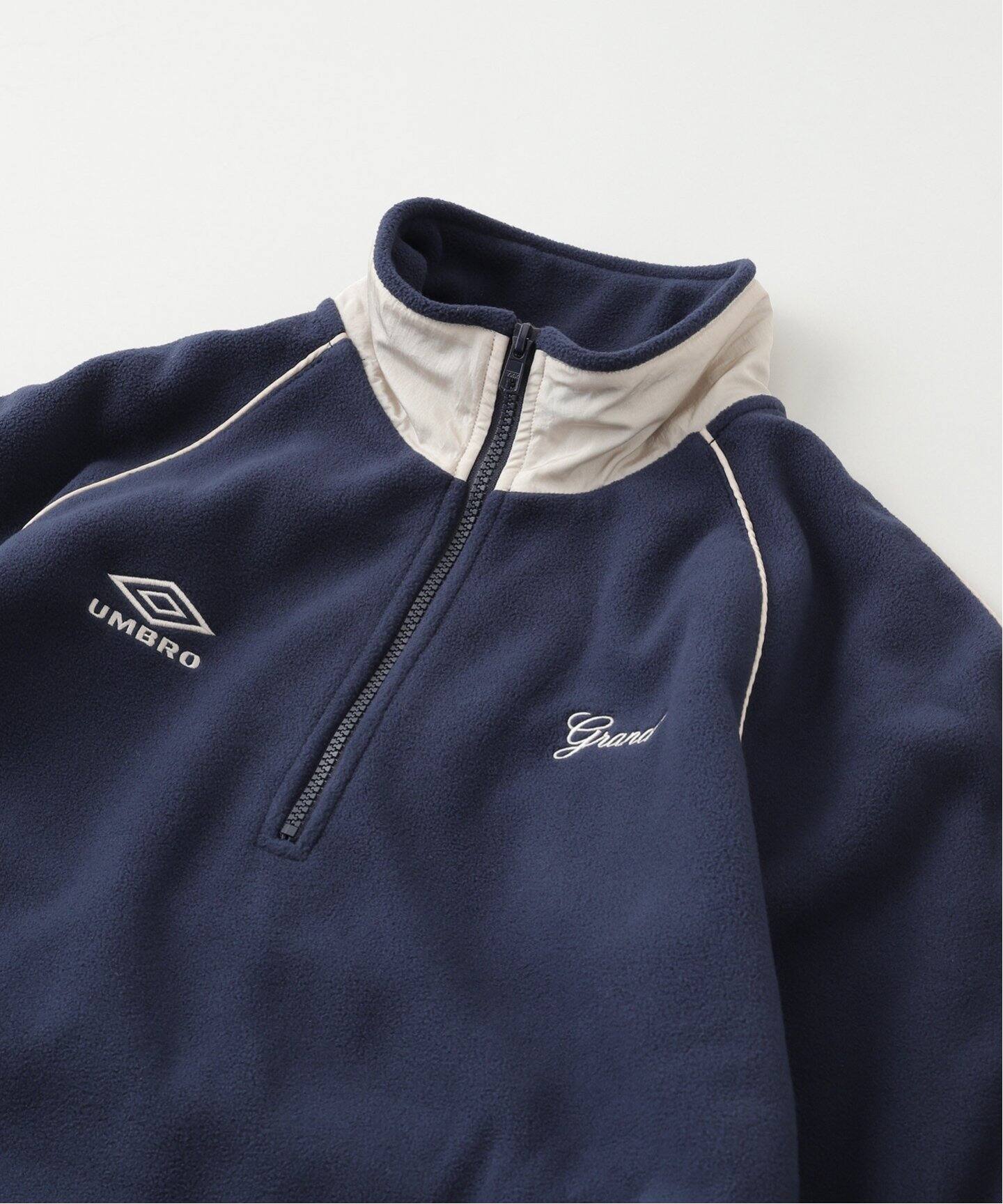 GRAND COLLECTION × UMBRO】MICRO FLEECE QUARTER ZIP（スウェット