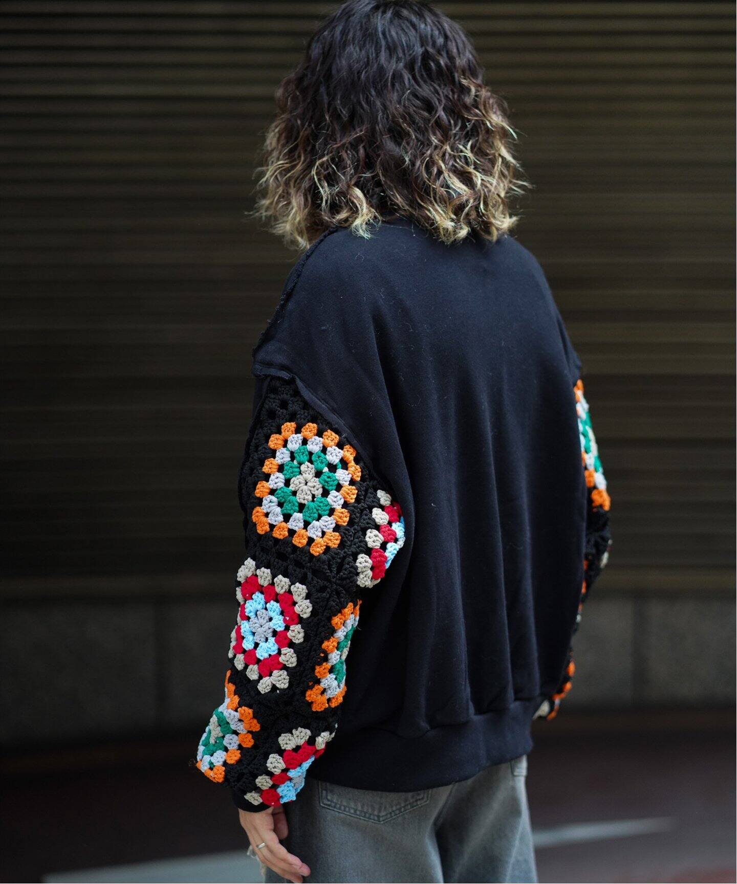 DISCOVERED / ディスカバード CROCHET SLEEVE SWEAT（スウェット 