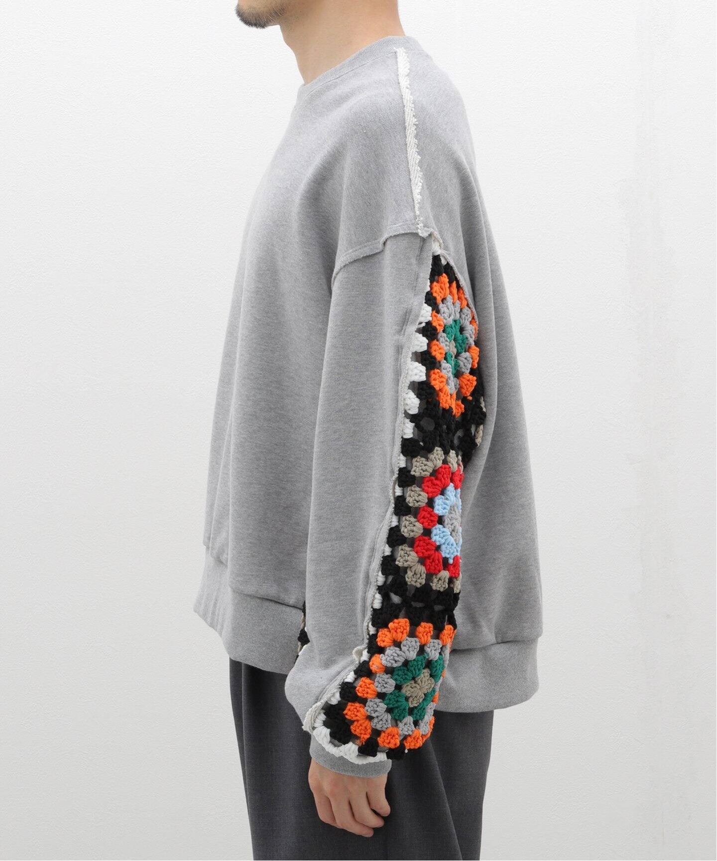 DISCOVERED / ディスカバード CROCHET SLEEVE SWEAT（スウェット 