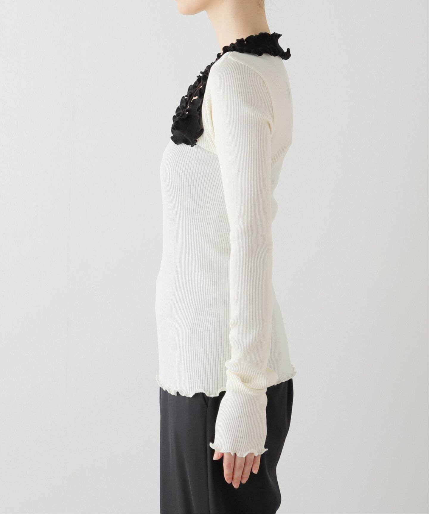 OperaSPORT オペラスポーツ 半袖 Tシャツ EVELINA SEAMLESS TOP N1ED13 レディース リブ ストレッチ タイト シルク カットソー OAT-MILK OperaSPORT オペラスポーツ 半袖 Tシャツ EVELINA SEAMLESS TOP