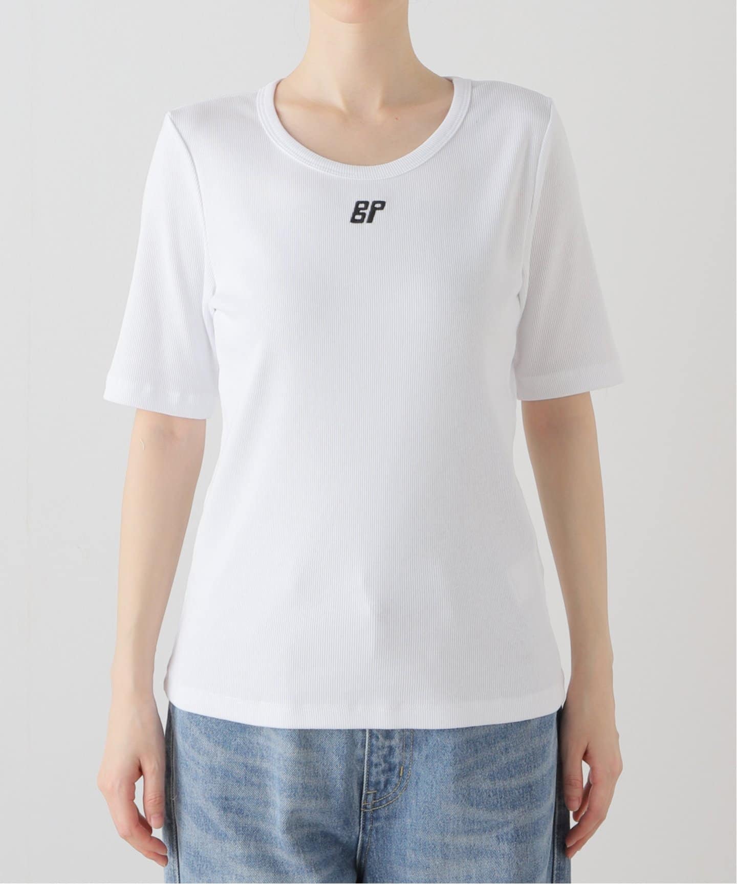 新品IENAで購入　バウムウンドヘルガーデン　ロゴTシャツ 新品IENAで購入バウムウンドヘルガーデンロゴTシャツ