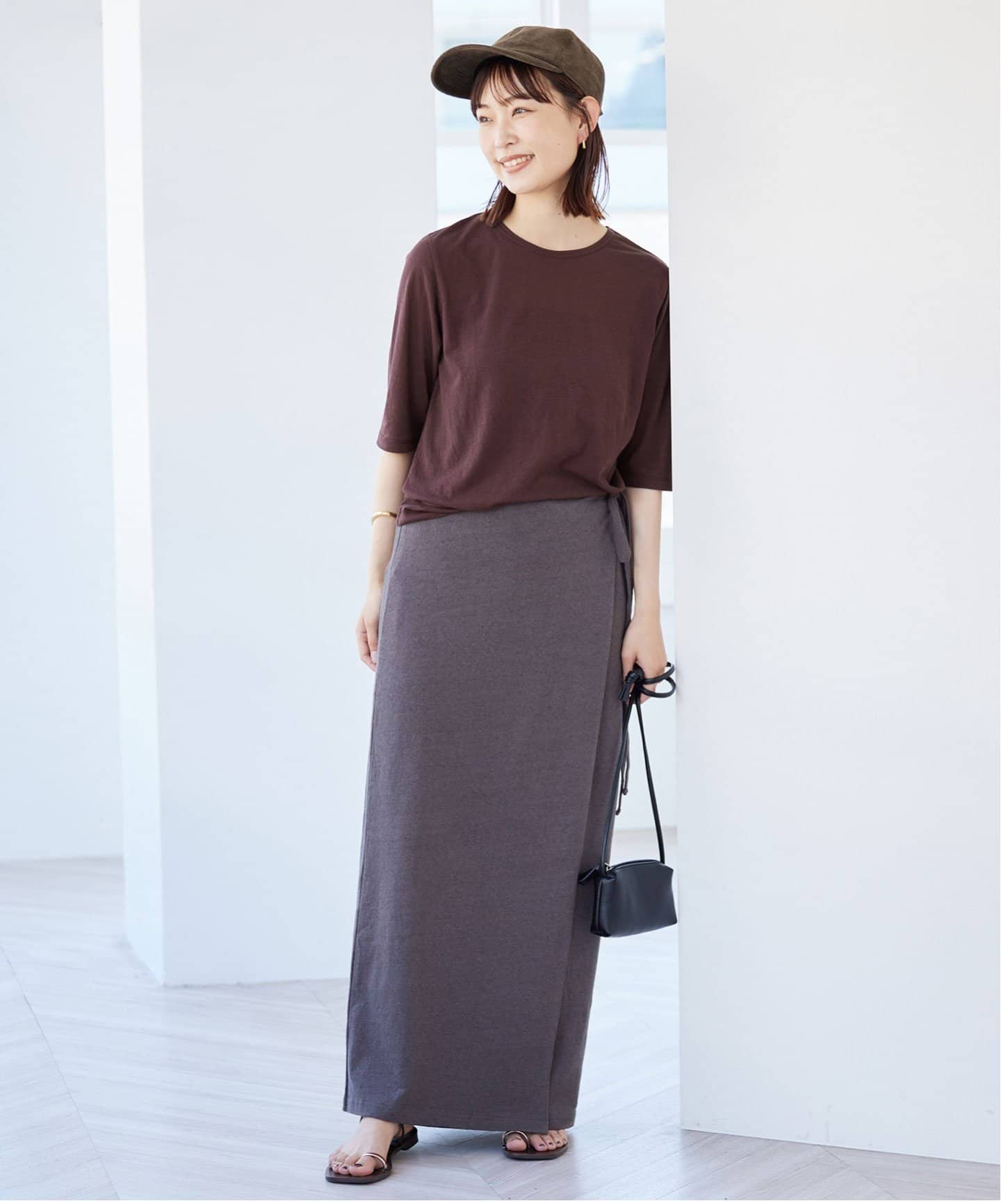 IENA - ★☆今季★☆新品★☆ IENA(イエナ) ワイド スリットTシャツ イエナ IENA ワイド スリット Tシャツ - メルカリ