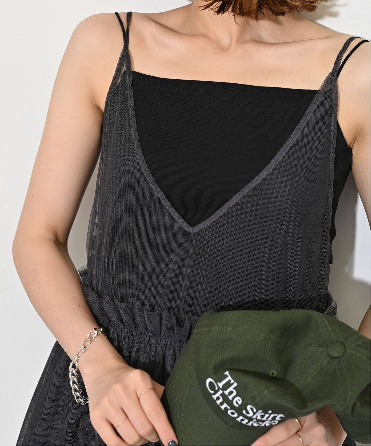 パット付きラインニット 古めかしい 