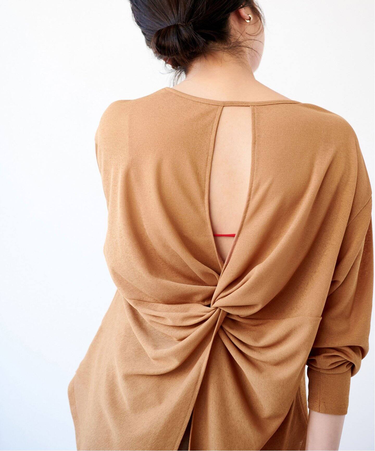 バックツイスト プルオーバー（Tシャツ／カットソー）｜SLOBE IENA  