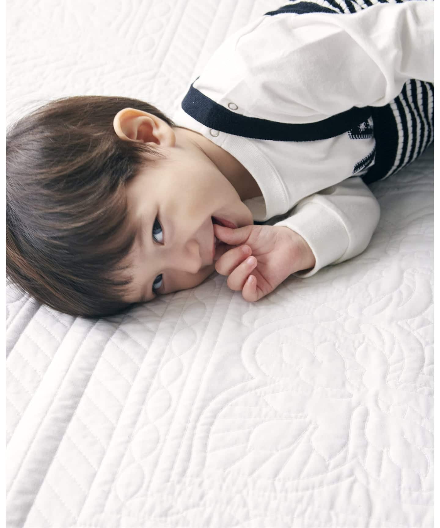 エンブロイダリーロンパース BASIC】エンブロイダリーエトワールロゴ長袖ロンパース baby