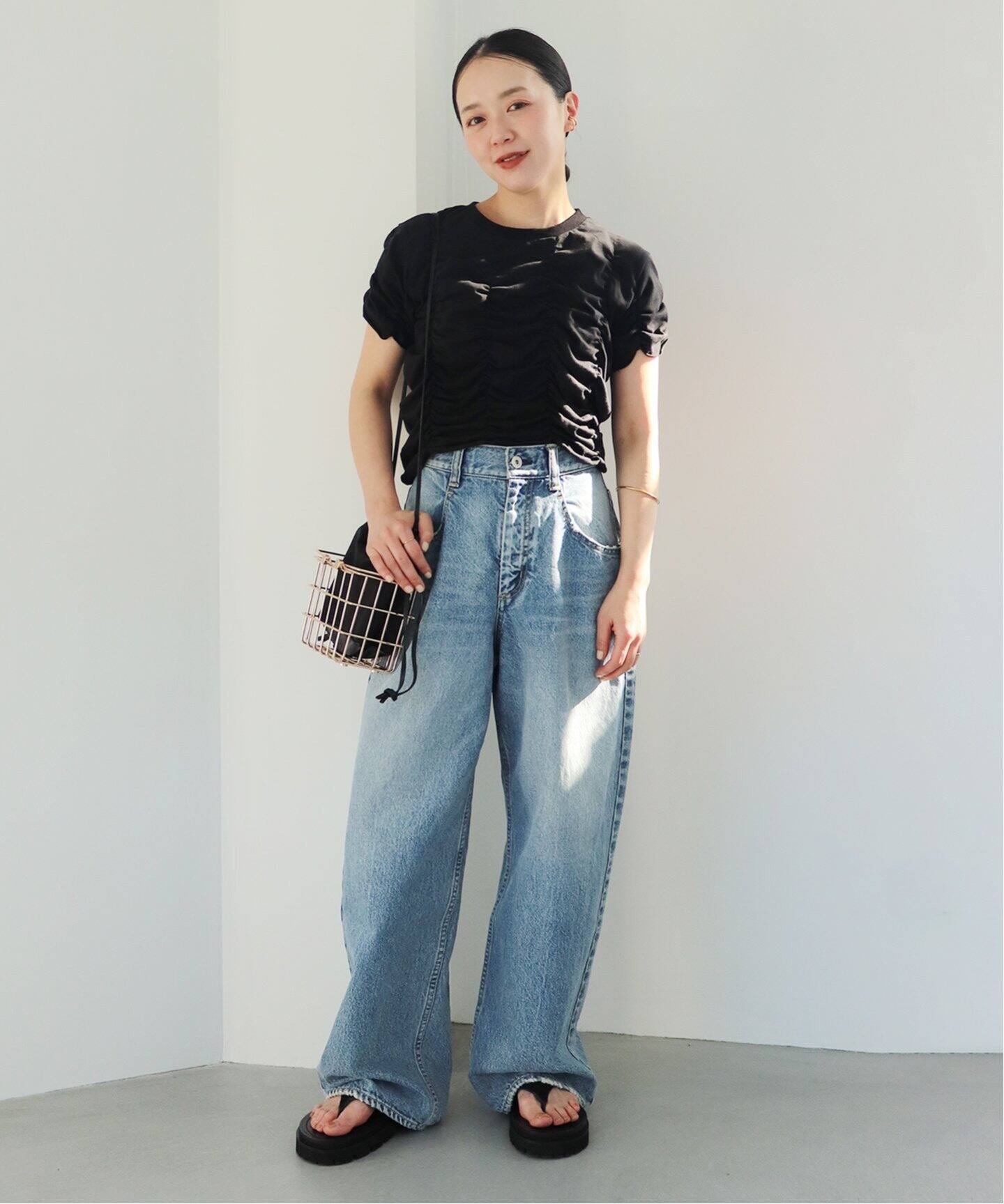 NOTHINGEVERYTHING/ナッシングエブリシング SHIRRING トップス（T 