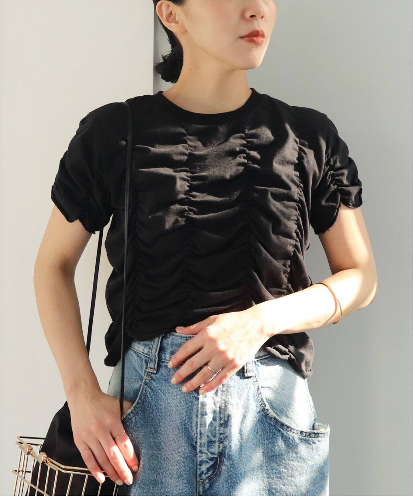 NOTHINGEVERYTHING/ナッシングエブリシング SHIRRING トップス（T 