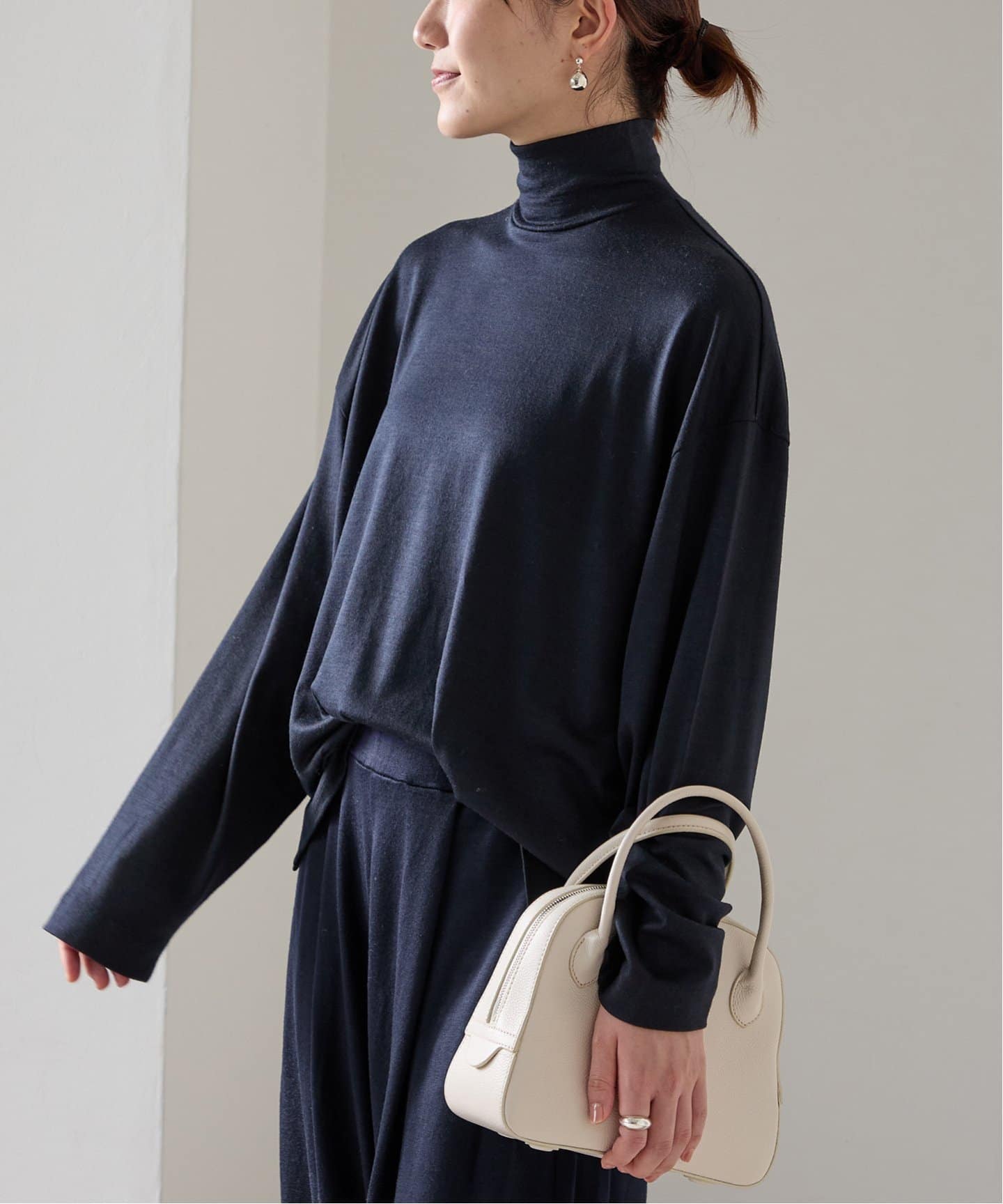 demylee バックプリーツ カットソー ネイビー demylee バックプリーツ カットソー ネイビー
