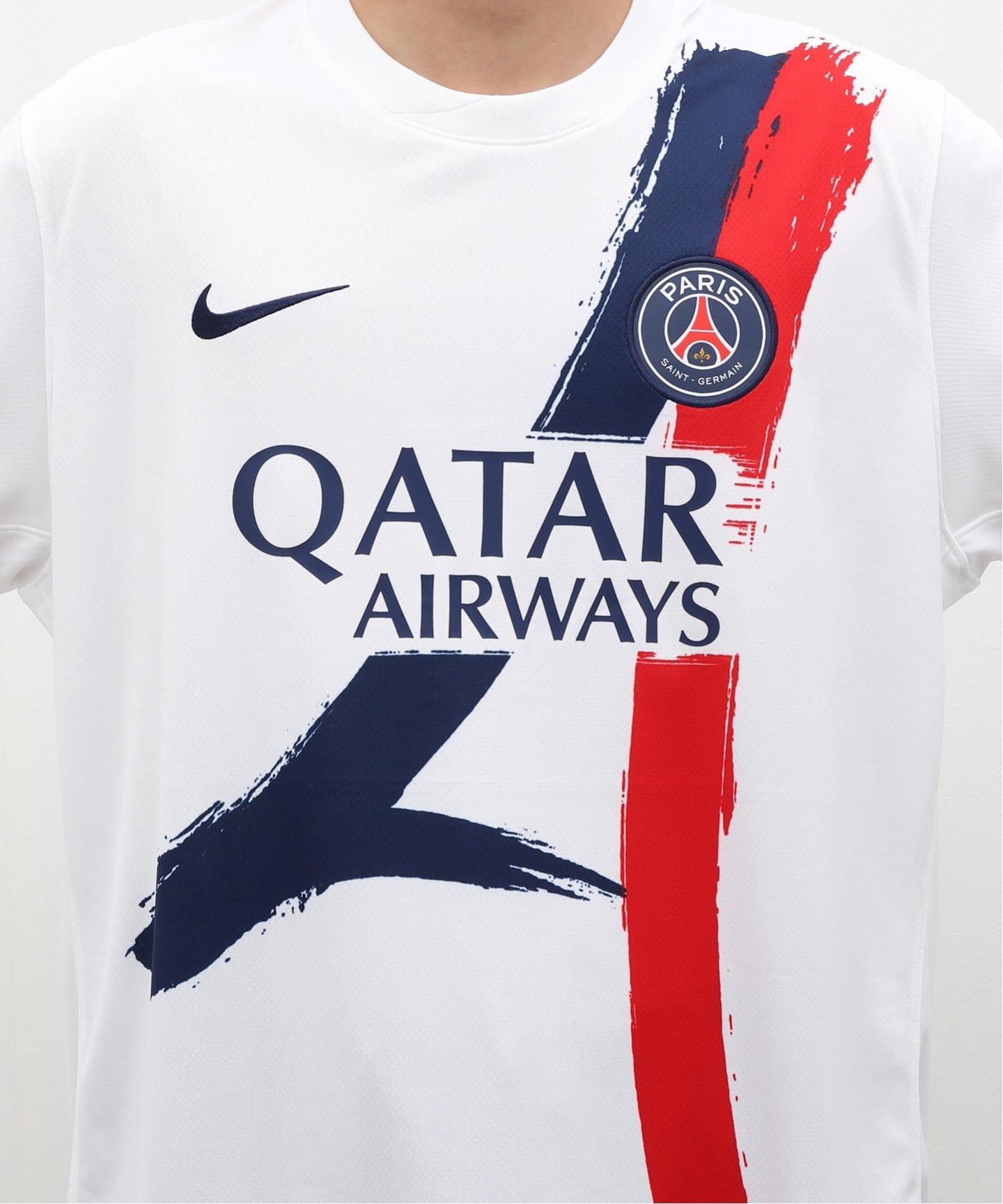 PSG Nike UCL優勝記念 TRIOMPHE Tシャツ 2025 - ホワイト