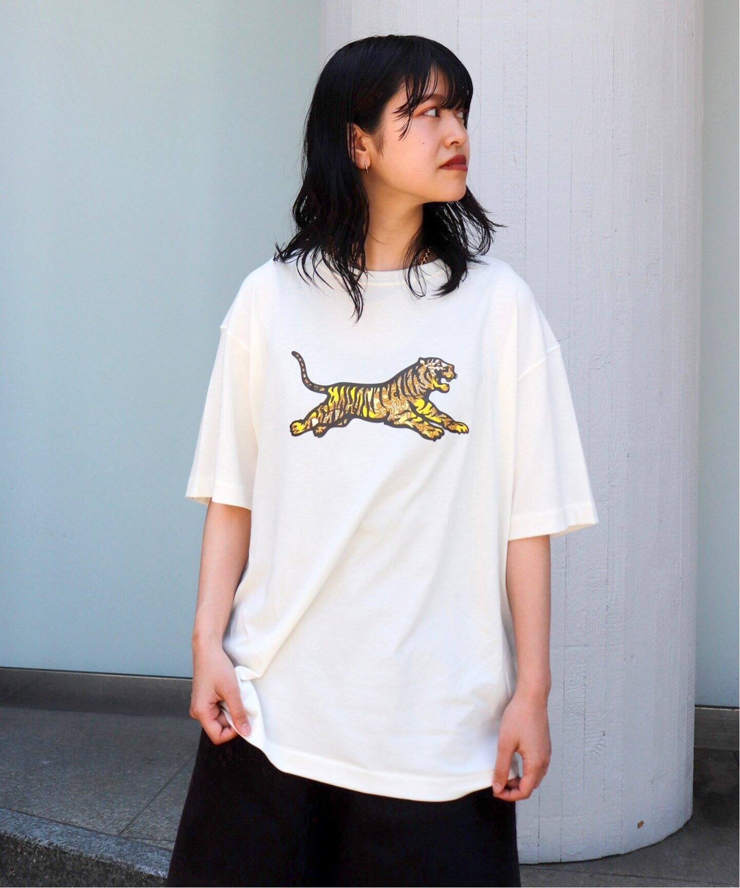 rajabrooke / ラジャブルック】WISM 別注 Batik Tiger Tee（T