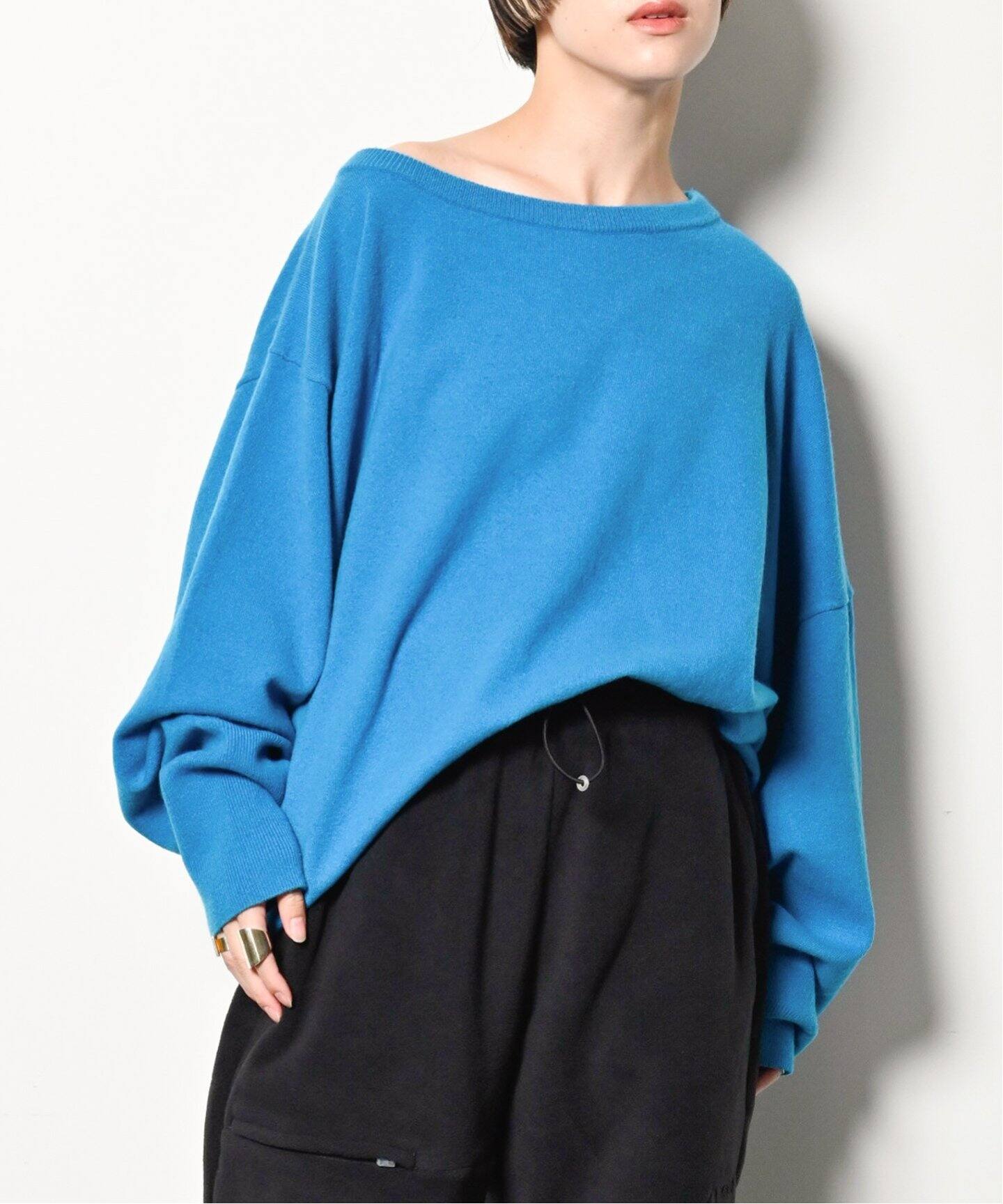 追加》OFF-SHOULDER STRETCH SWEATER：ニット（ニット／セーター 