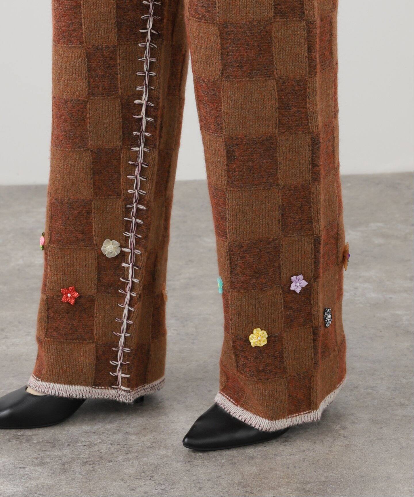YANYAN LAMBSWOOL PLAITED CHECK PANTS YWW24-1571：ニットパンツ