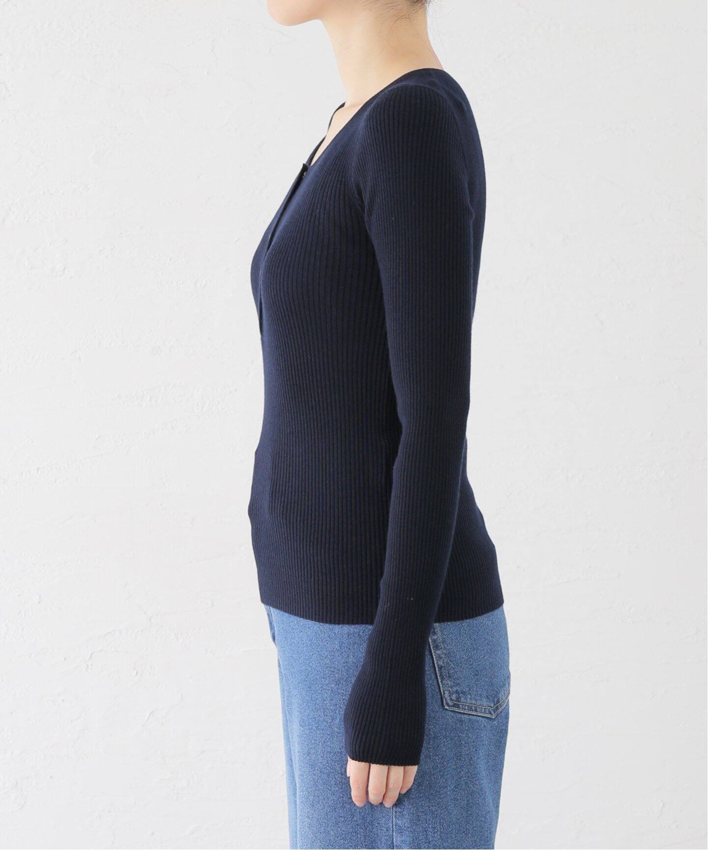 【新品】スピックアンドスパン　Uネックヘンリーリブニット　ネイビー Uネックヘンリーリブニット（ニット／セーター）｜Spick and Span