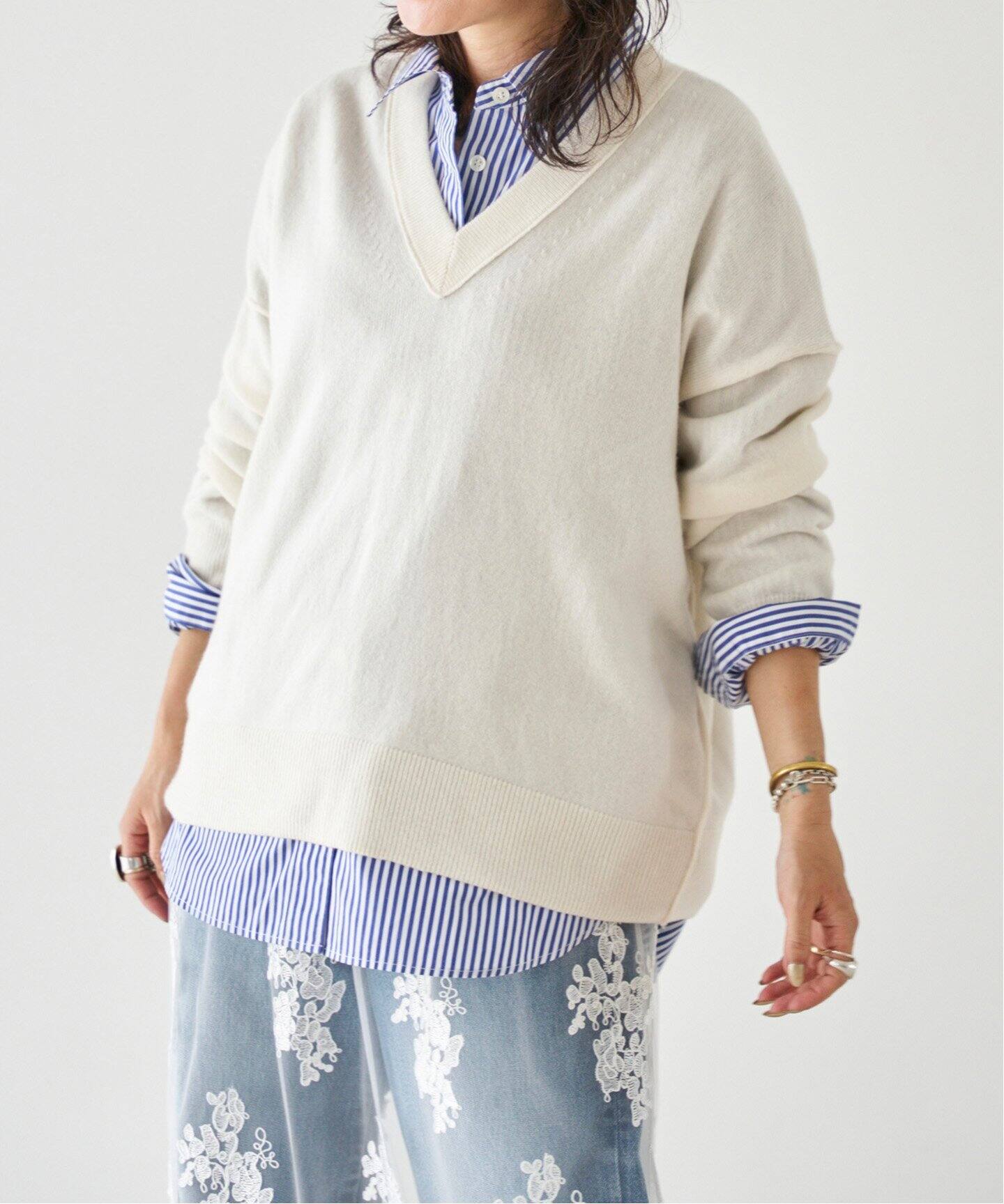 カシミヤ Vネックプルオーバー（ニット／セーター）｜Spick and Span  