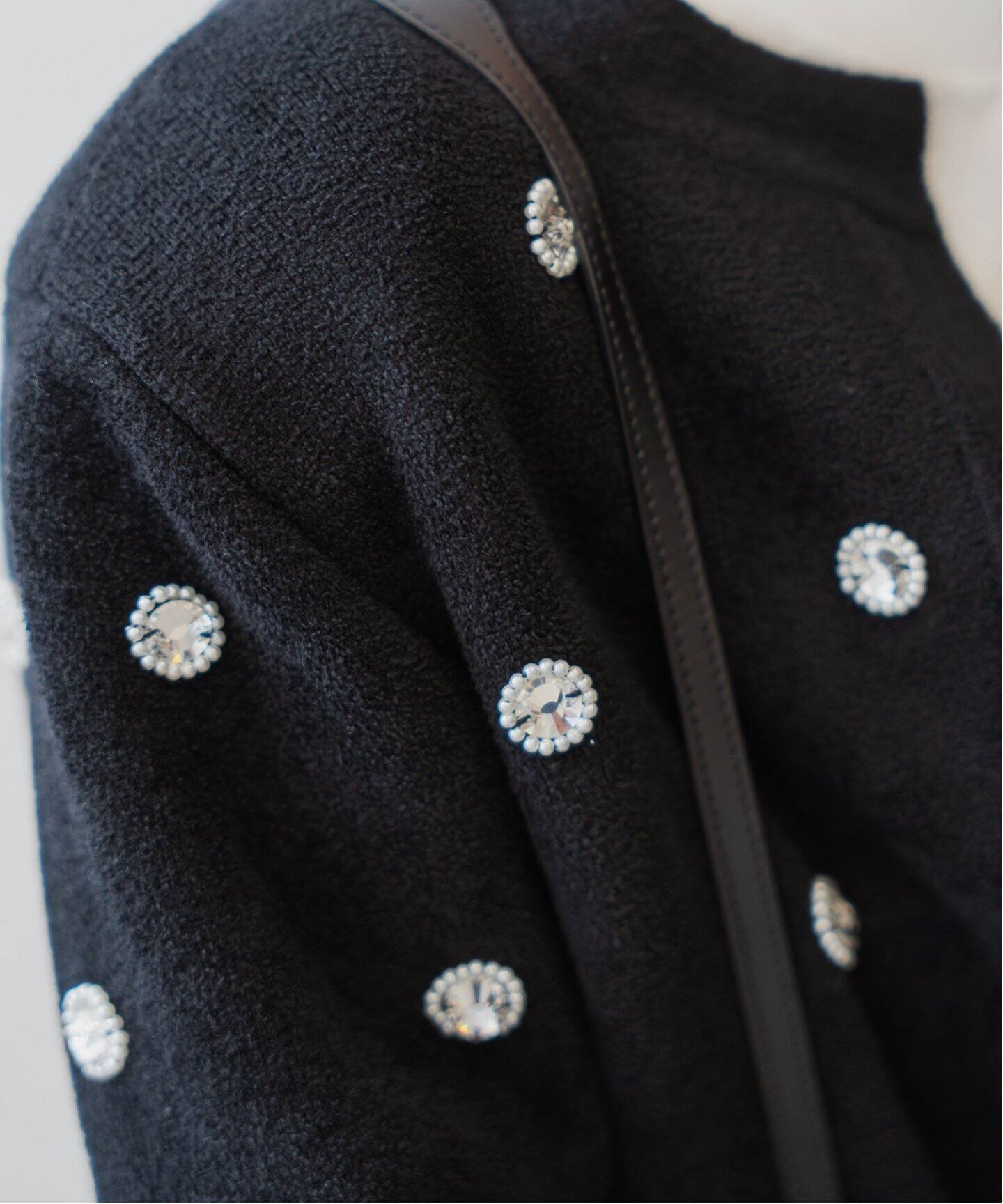 ビジューモールニットジャケット（ノーカラージャケット）｜Spick and  