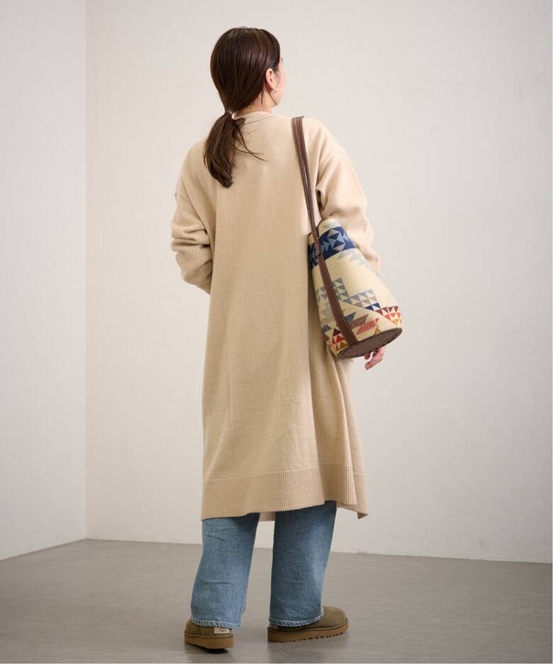 Merino Wool ロングVカーディガン（ニットワンピース）｜FRAMeWORK  