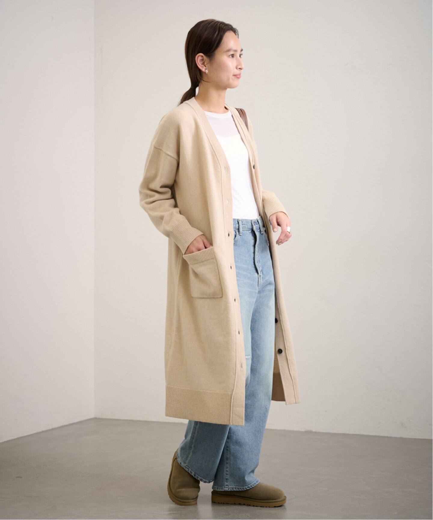 Merino Wool ロングVカーディガン（ニットワンピース）｜FRAMeWORK  