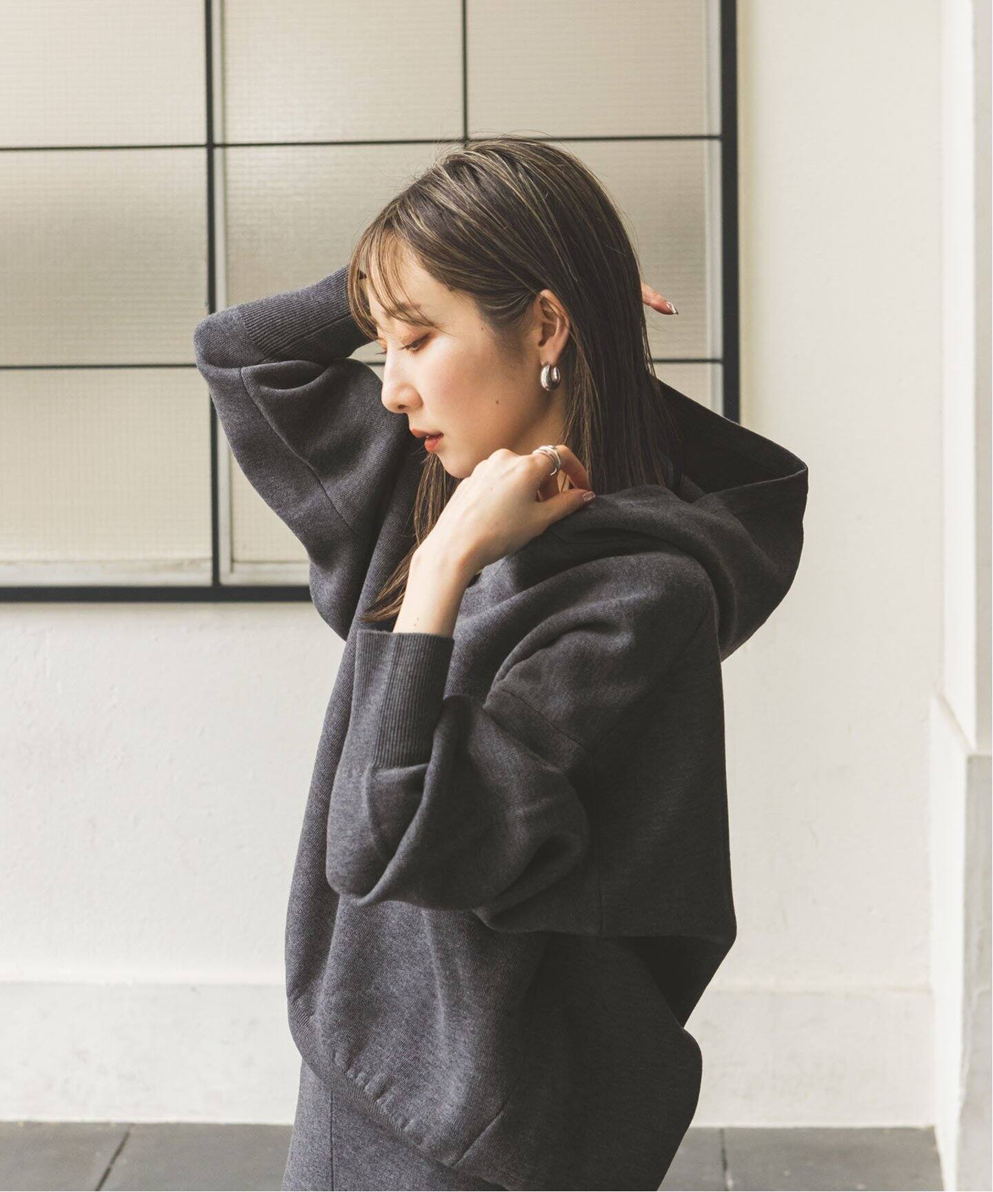 追加》接結タック編みフードプルオーバー（ニット／セーター）｜NOBLE  