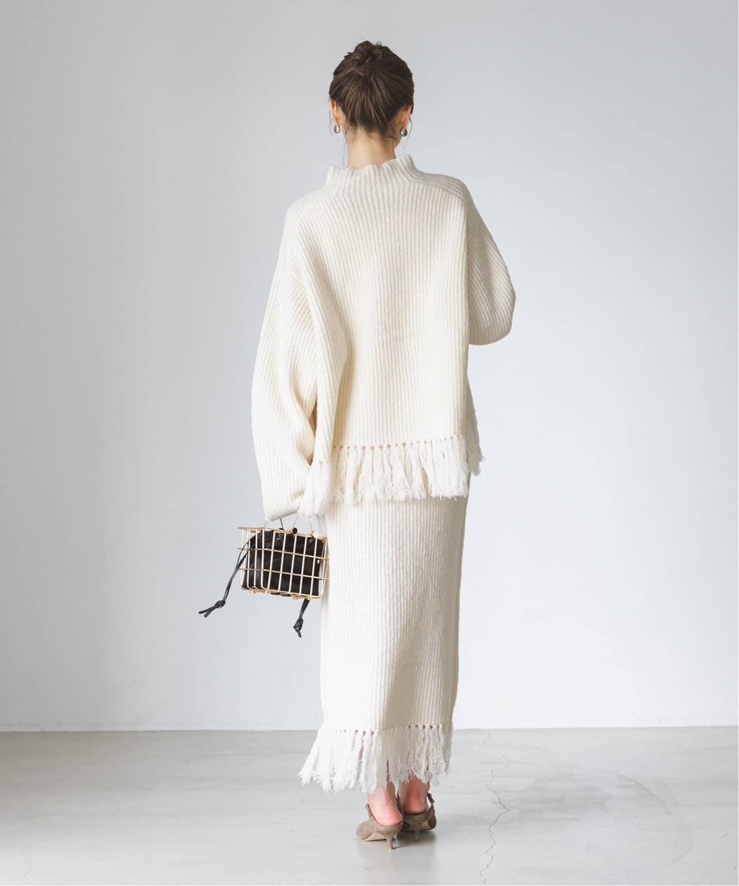 mini boucle 片畦フリンジプルオーバー（ニット／セーター