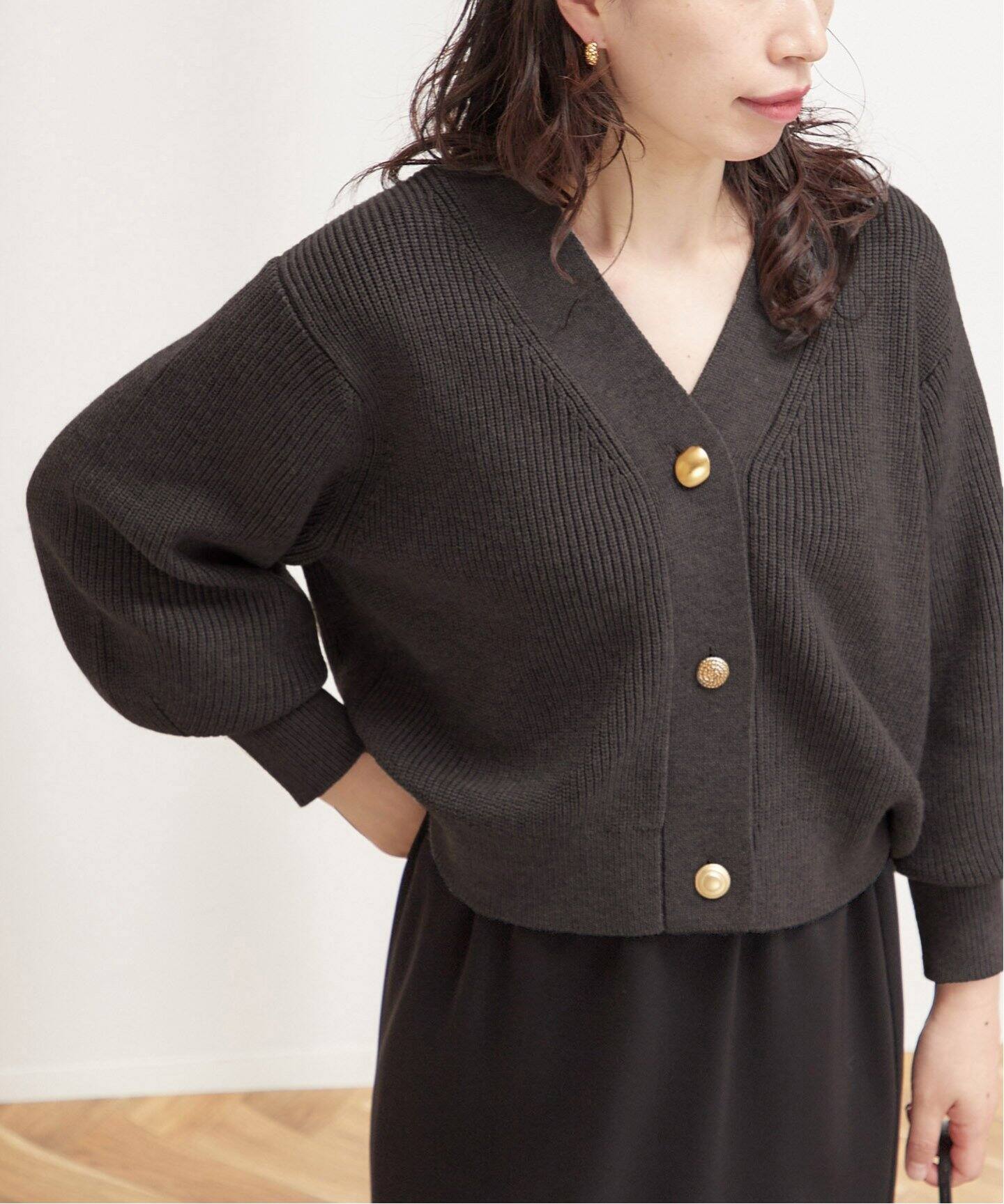 GOLD BUTTON Vネックカーディガン（カーディガン）｜JOURNAL  