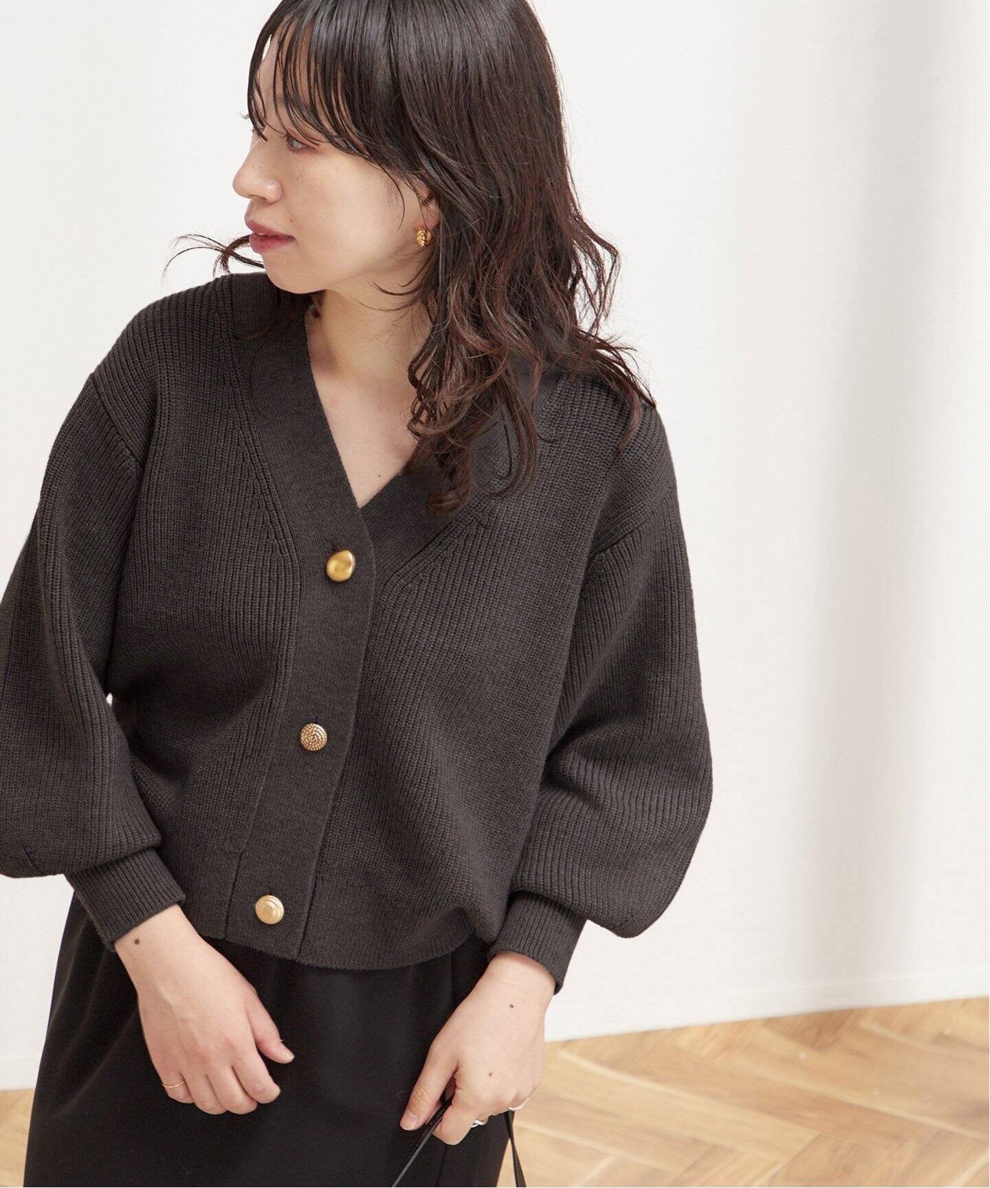 GOLD BUTTON Vネックカーディガン（カーディガン）｜JOURNAL  