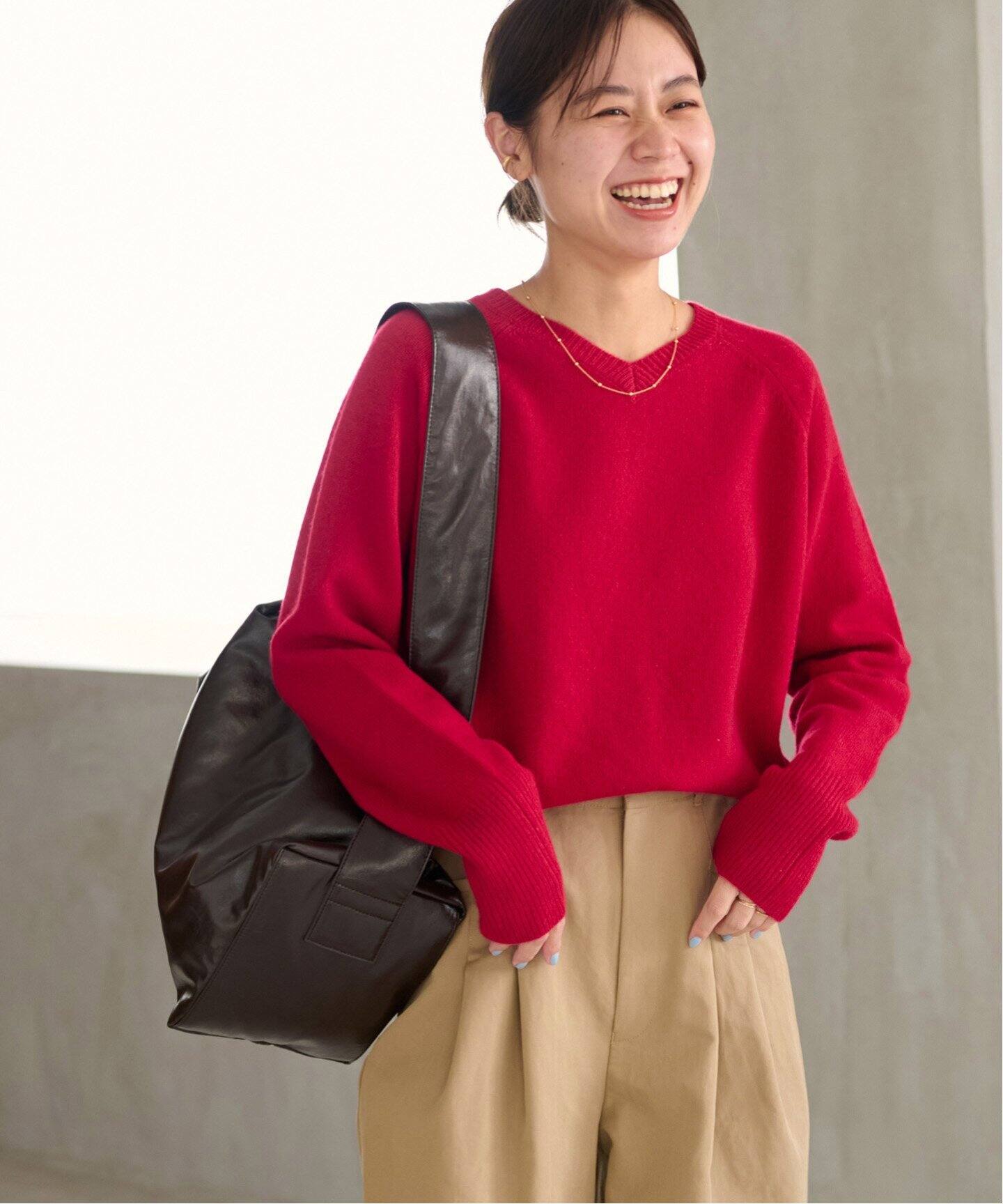 ウールカシミヤVネックプルオーバー（ニット／セーター）｜JOURNAL  