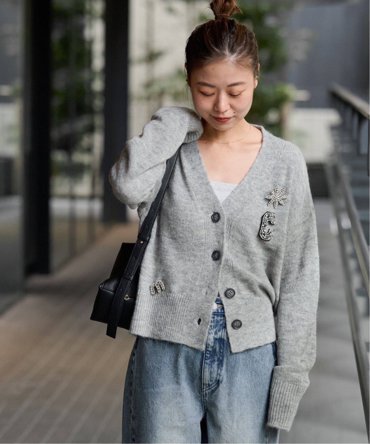 ブローチ付きVカーディガン（カーディガン）｜JOURNAL STANDARD relume  