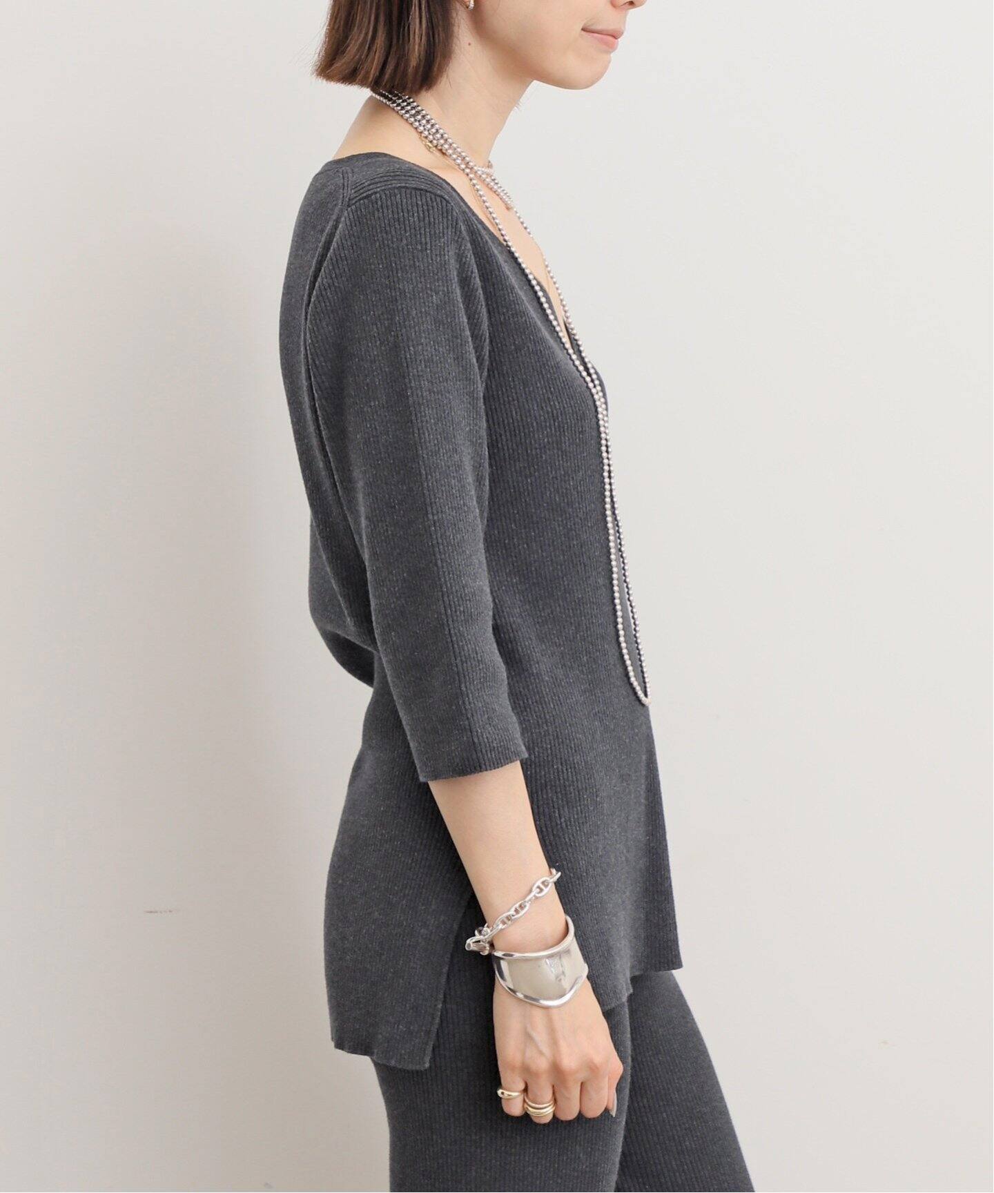 Rib V neck Knit（ニット／セーター）｜L 