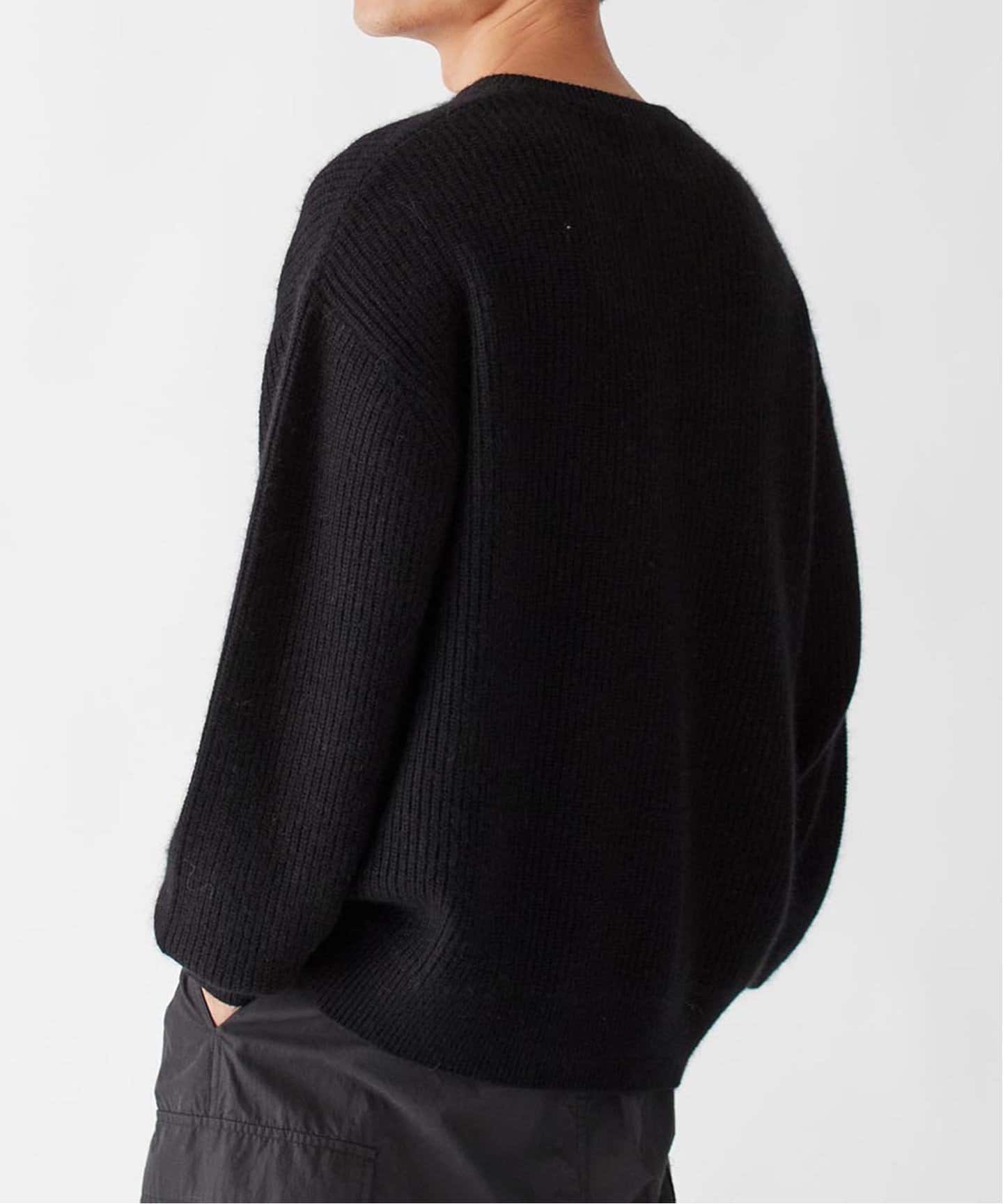 DIESEL K-Lancy ヘンリーネック ニットセーター ベージュ SS23 DIESEL K-Lancy ヘンリーネック ニットセーター ベージュ SS23