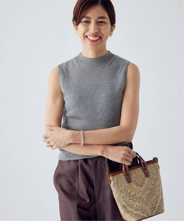 ハイネックノースリーブプルオーバー（ニット／セーター）｜IENA  