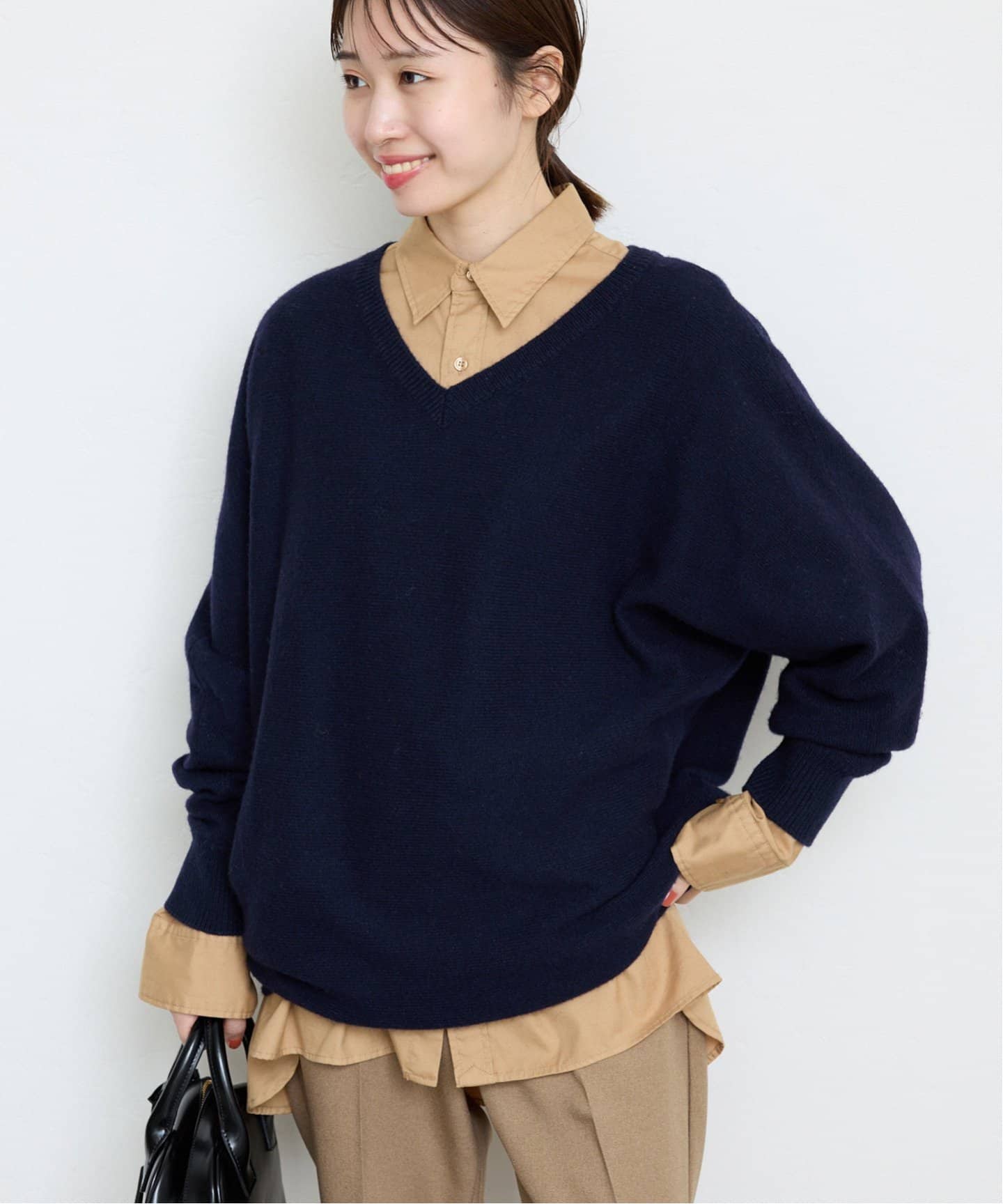 最終お値下げ！新品！SLOBE IENA Vネックプルオーバージャケット　36 SLOBE IENA（スローブイエナ）の「Vネックプルオーバー