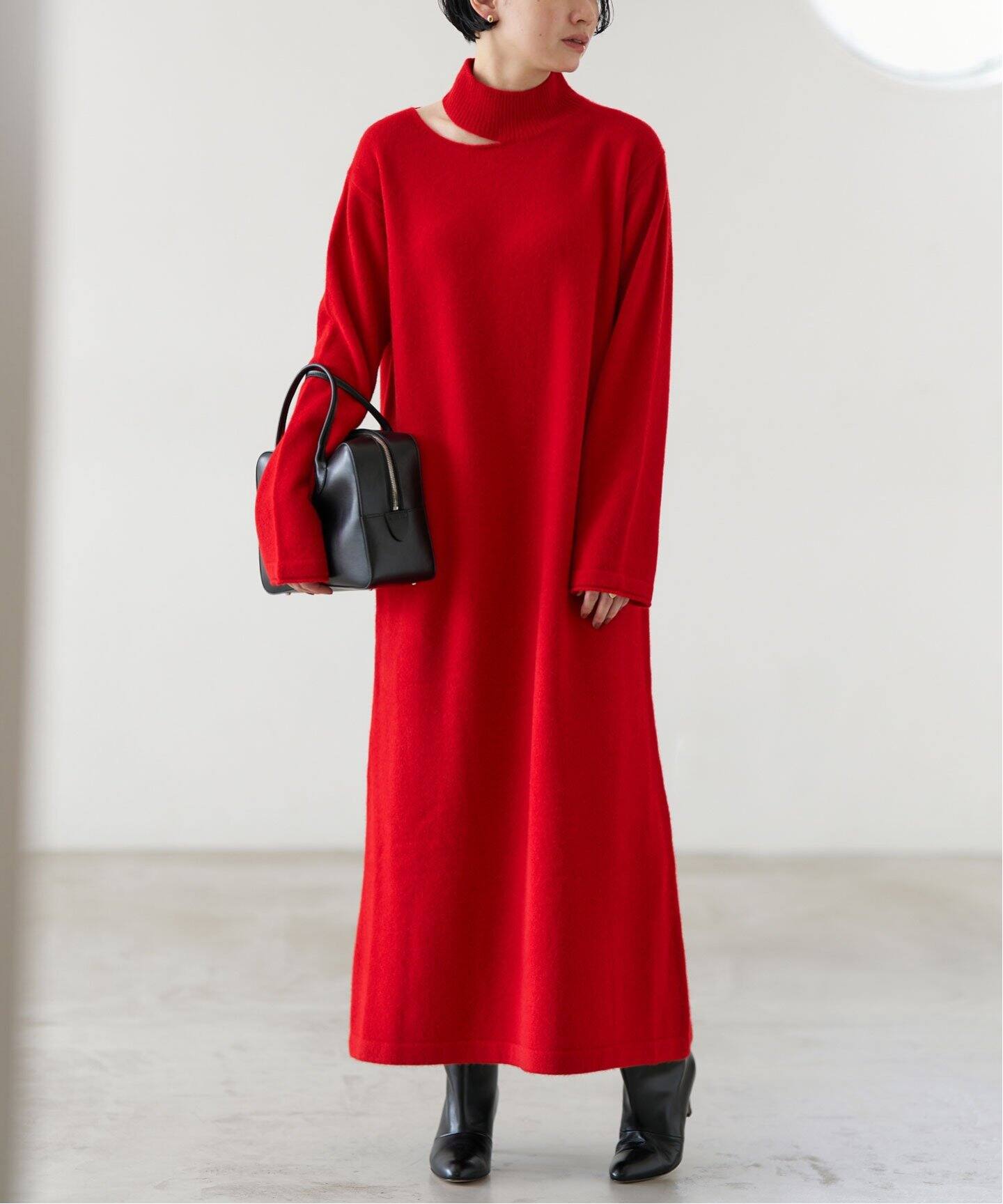 ウールカシミヤスリットネックワンピース（ニットワンピース 