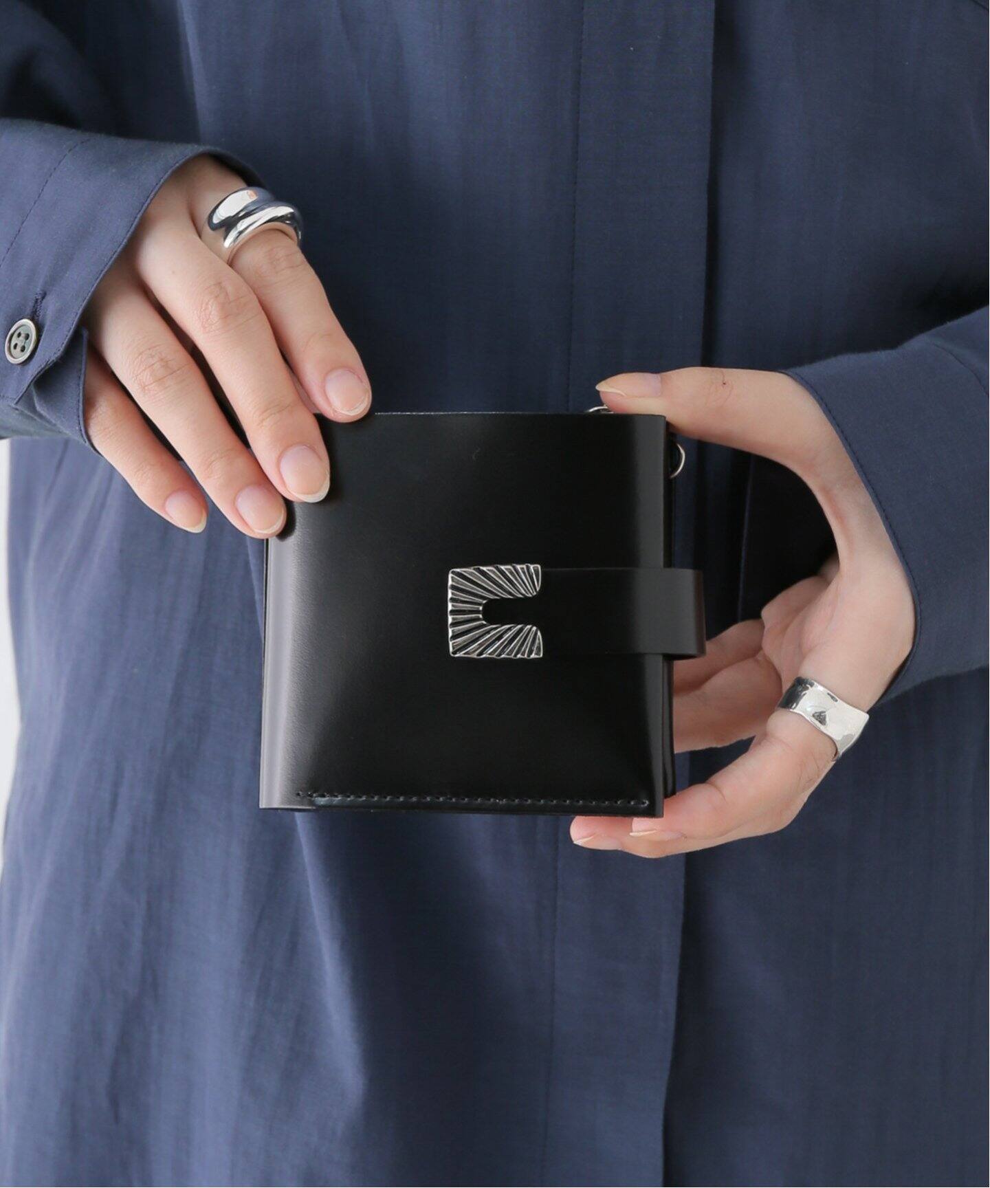 TOGA TOO/トーガトゥ】Leather shoulder wallet square（その他 