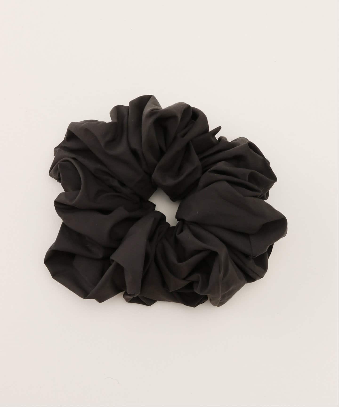 MARYAM NASSIR ZADEH Camellia シュシュ Marine MARYAM NASSIR ZADEH】 CAMELLIA SCRUNCHIE（ヘアアクセサリー