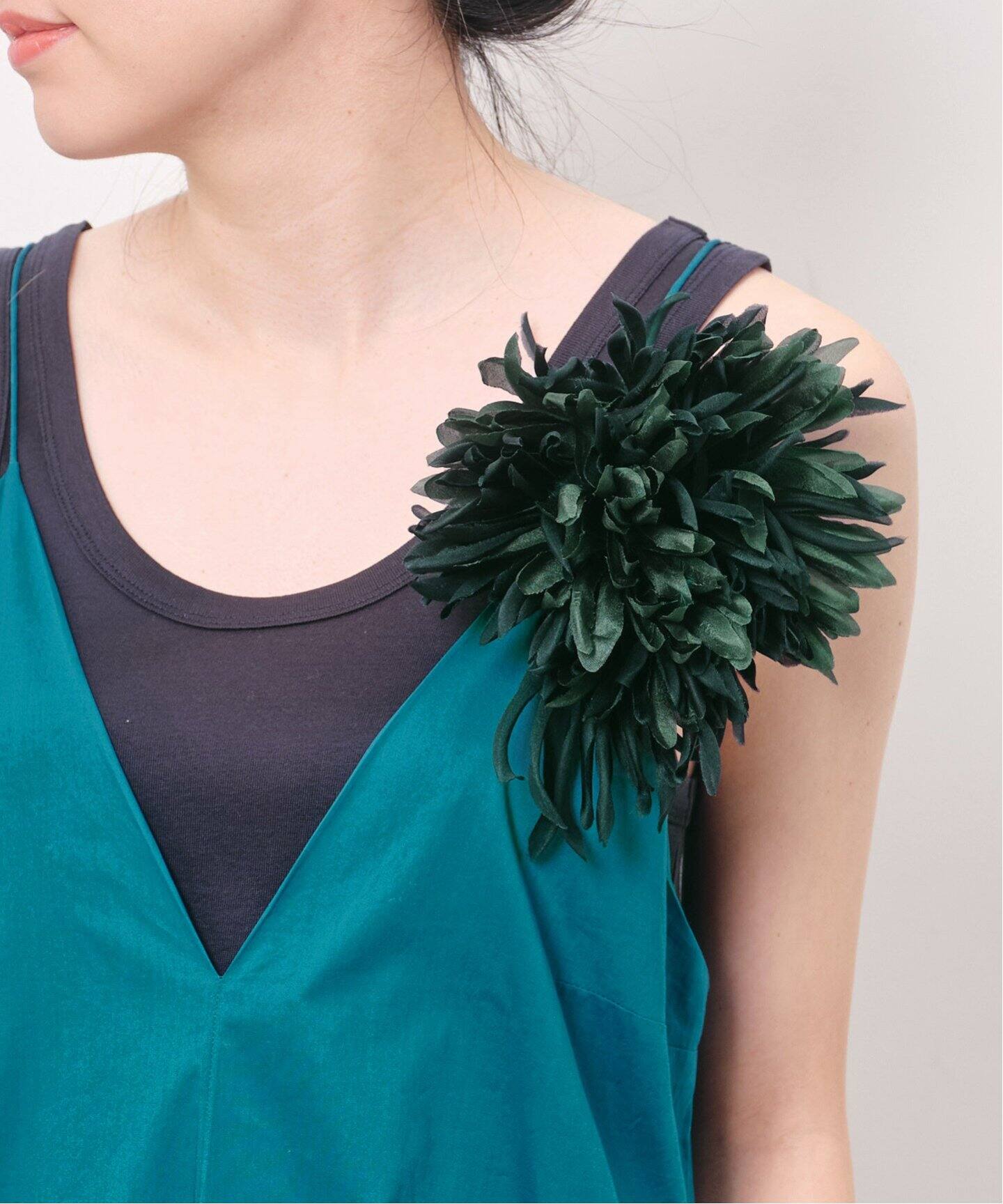 INDRESS/インドレス】 Silk anemone flower（コサージュ）｜L 