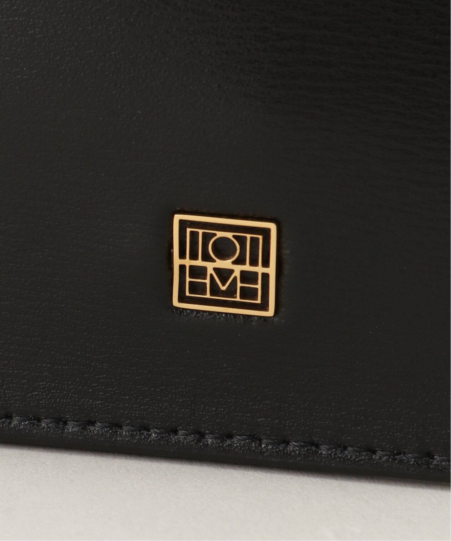 TOTEME/トーテム】 POCKET LEATHER POUCH（ポーチ）｜L