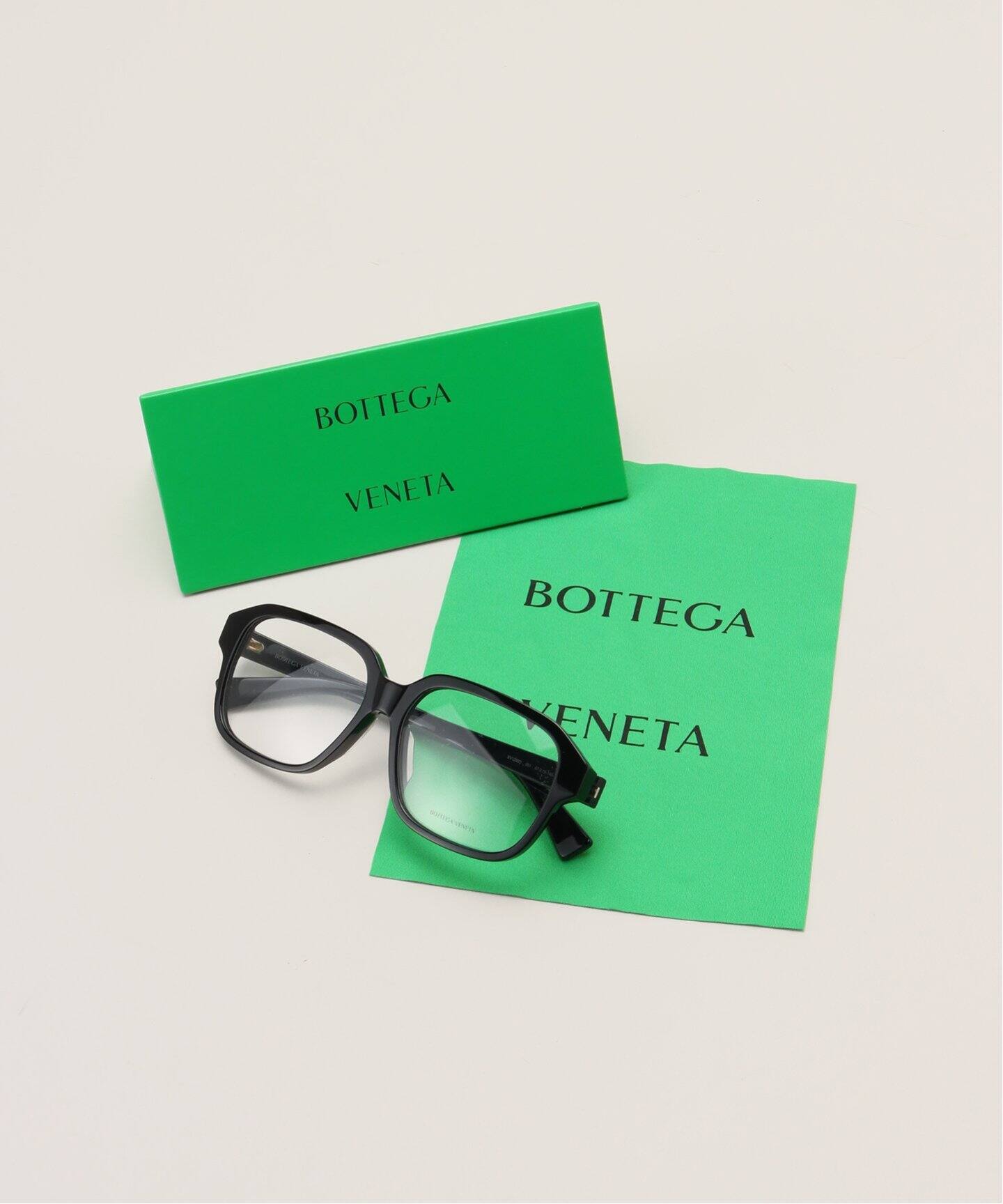 BOTTEGA VENETA/ボッテガ ヴェネタ】 SQUARE BLACK EYEWEAR（メガネ 