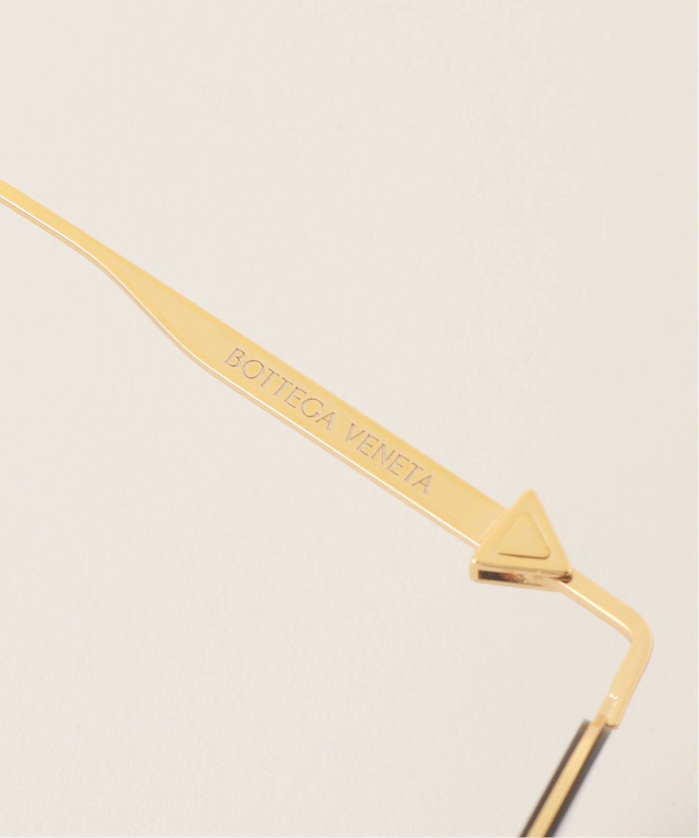 BOTTEGA VENETA/ボッテガ ヴェネタ】 Gold frame Sunglass（サングラス  