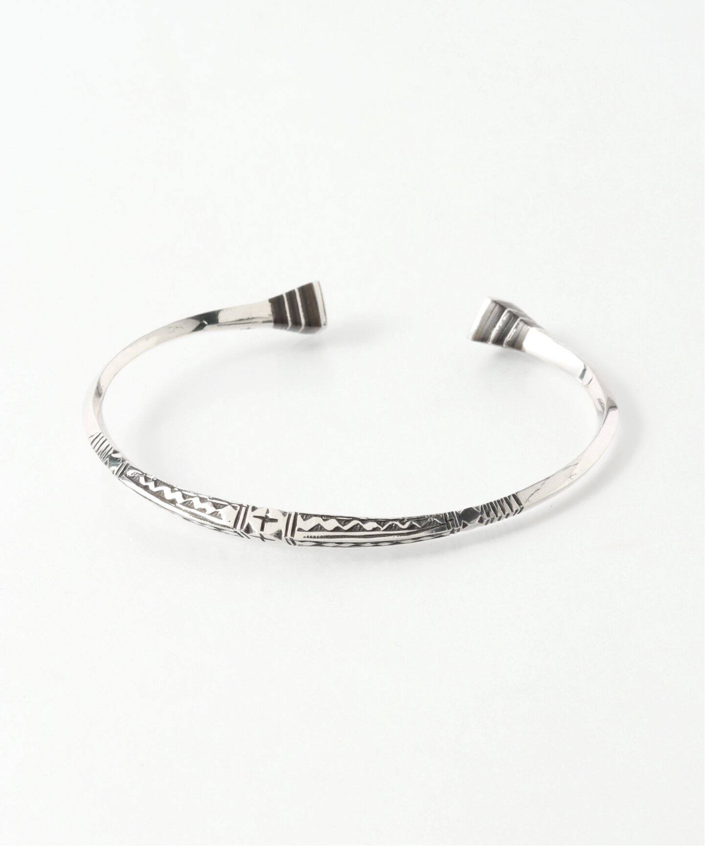 Adawatn Tuareg (アダワット トゥアレグ) Tafoukt Bangle T192B001SV 